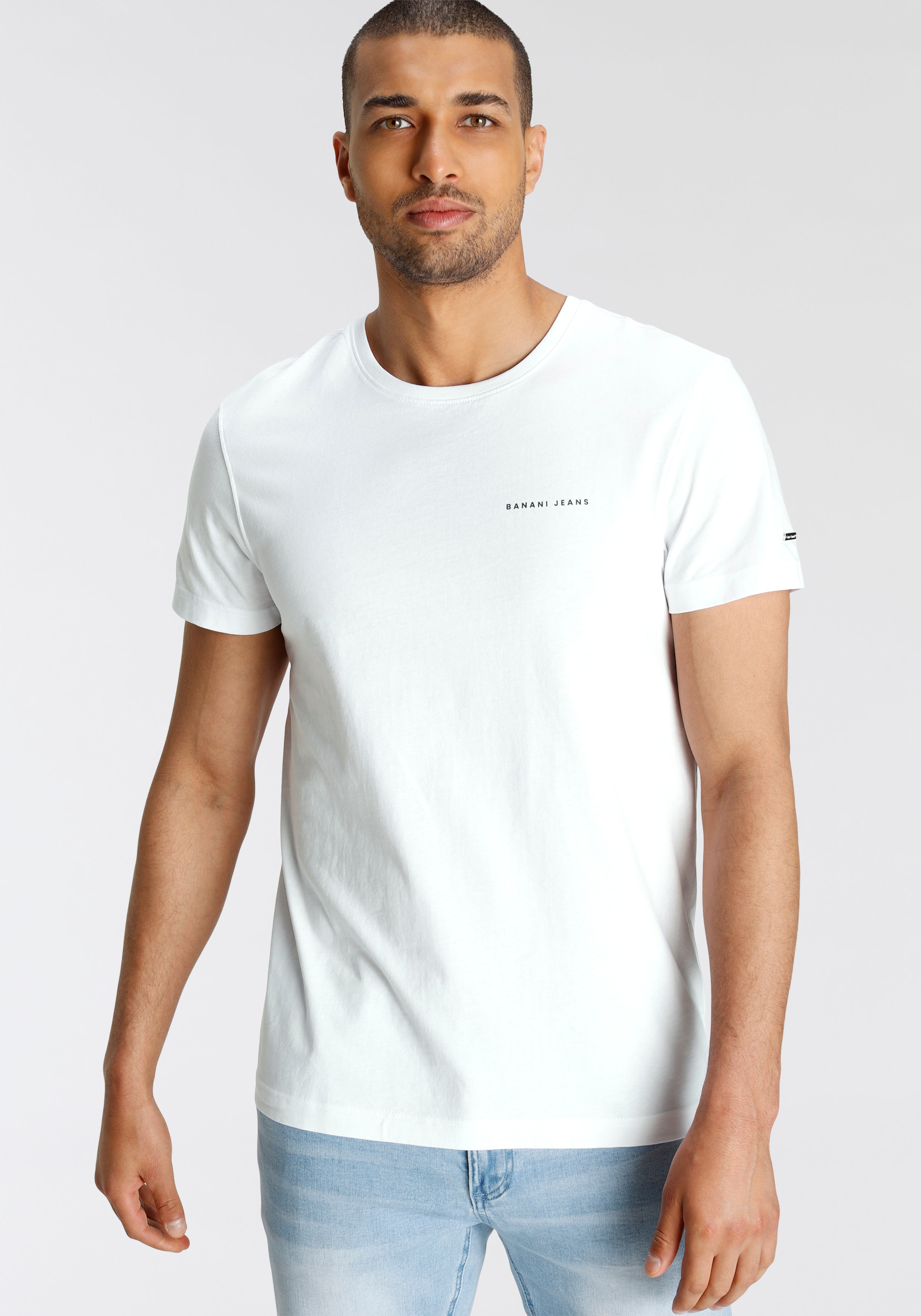 Bruno Banani T-Shirt, coolem Rückenprint mit bei ♕