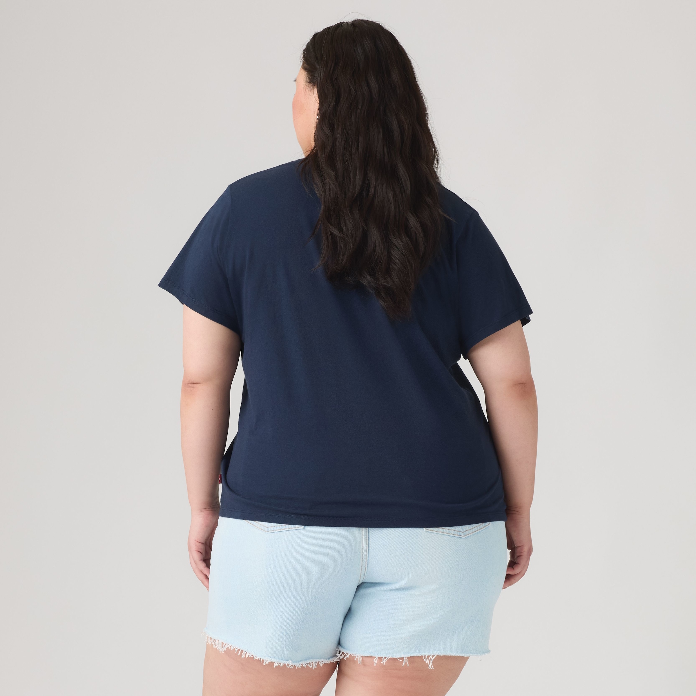 Levi's® Plus T-Shirt »PERFECT TEE« Figurumspielende Passform