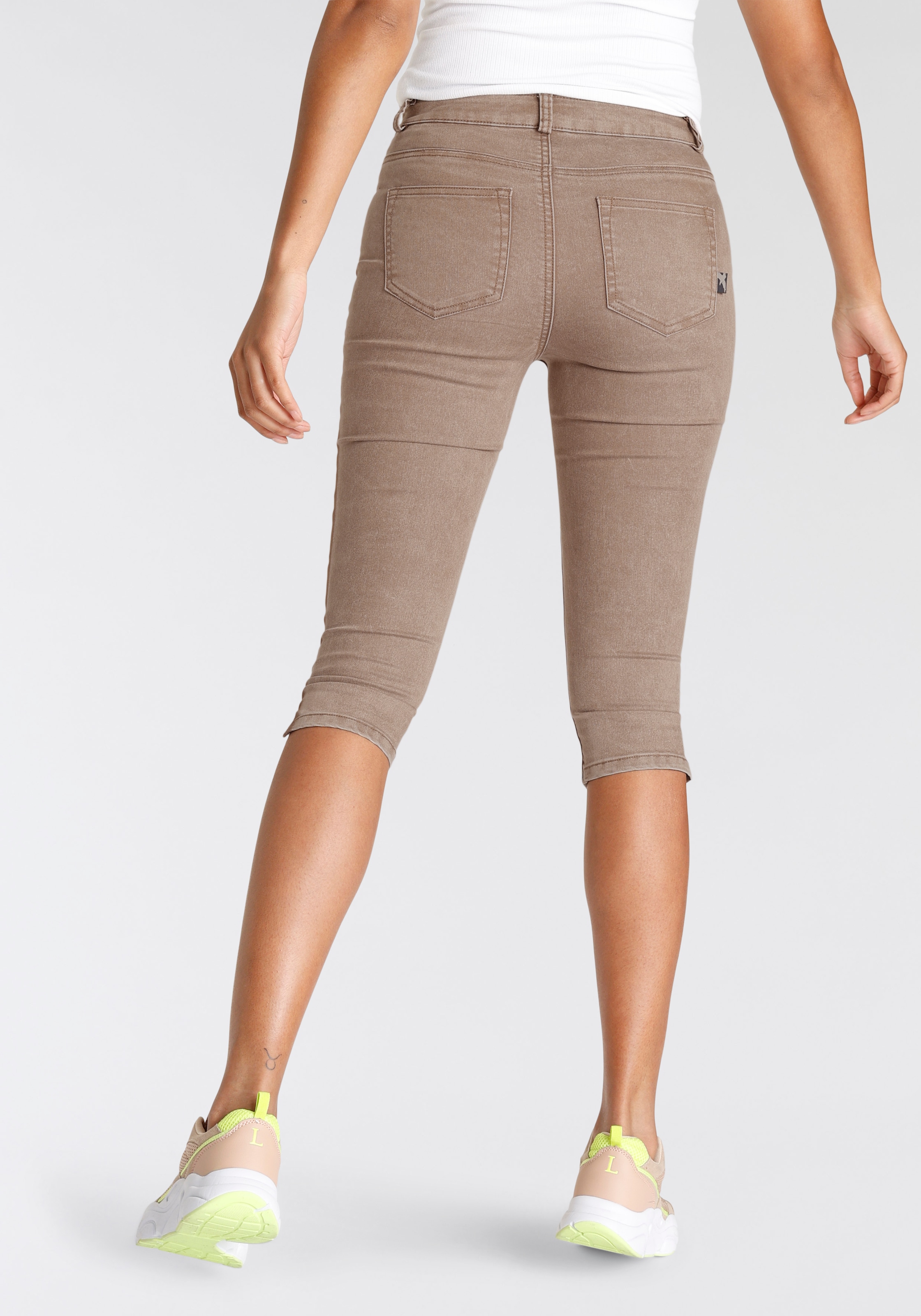 Arizona Caprijeans »Ultra Stretch«, extraenge Passform, knieumspielende Länge, hohe Leibhöhe