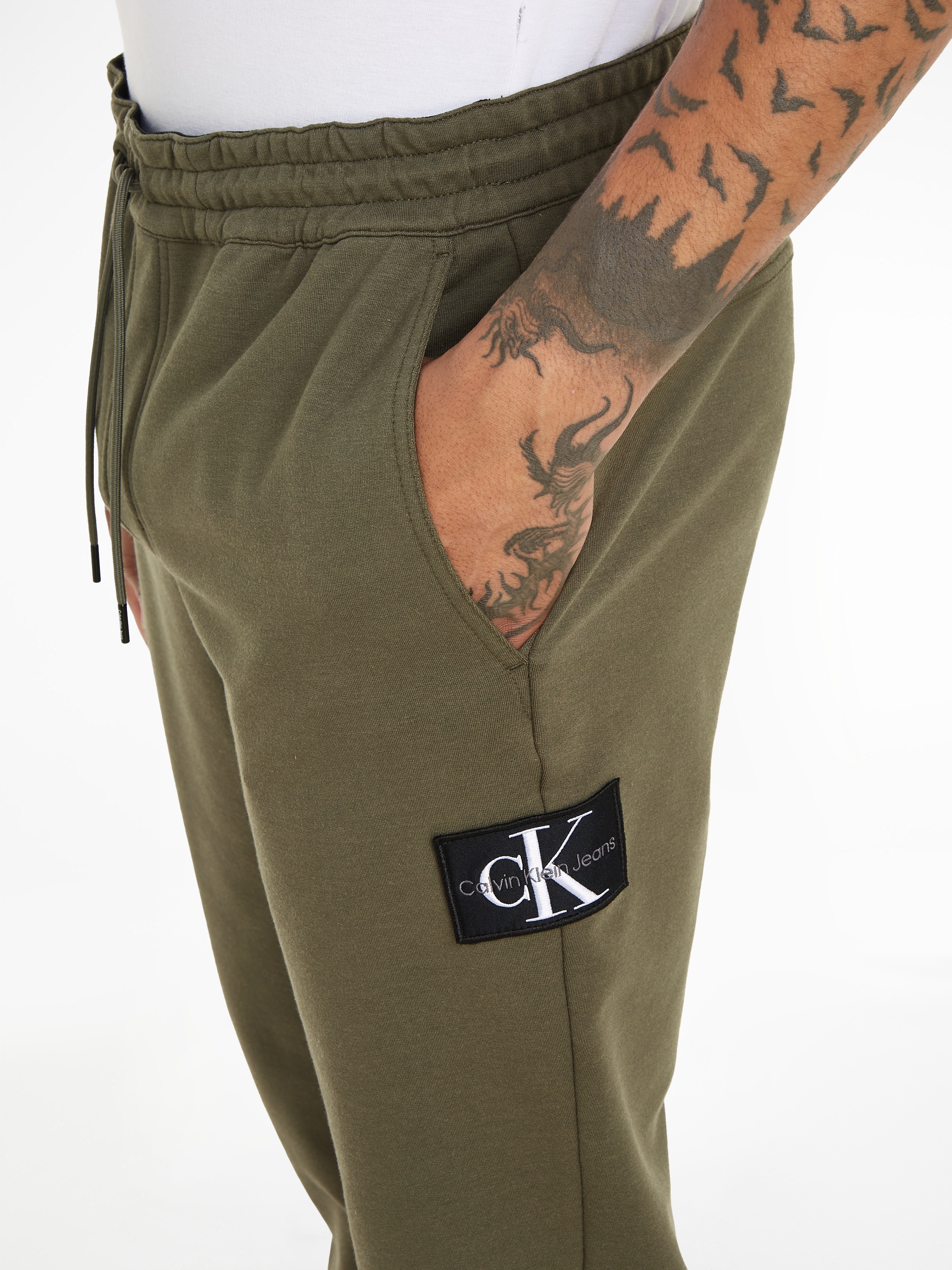 Calvin Klein Jeans Sweathose »SKINNY TECHNICAL BADGE PANT«, mit Logopatch