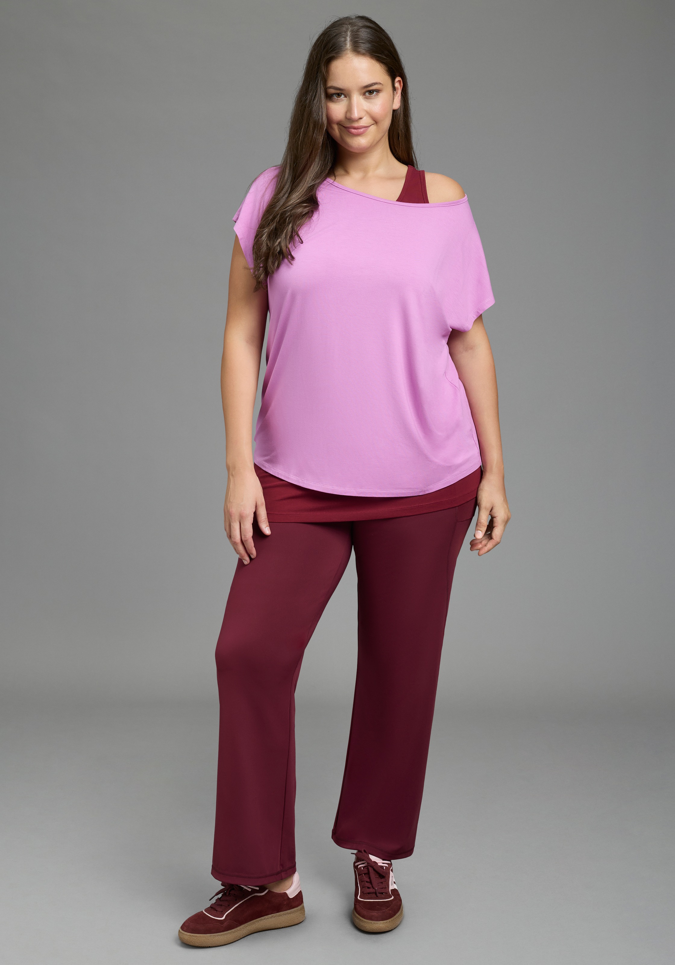 Laura Scott CURVE Yoga & Relax Shirt »Große Größen« Set, 2,  weites Shirt mit großem Ausschnitt über figurbetonendem Top