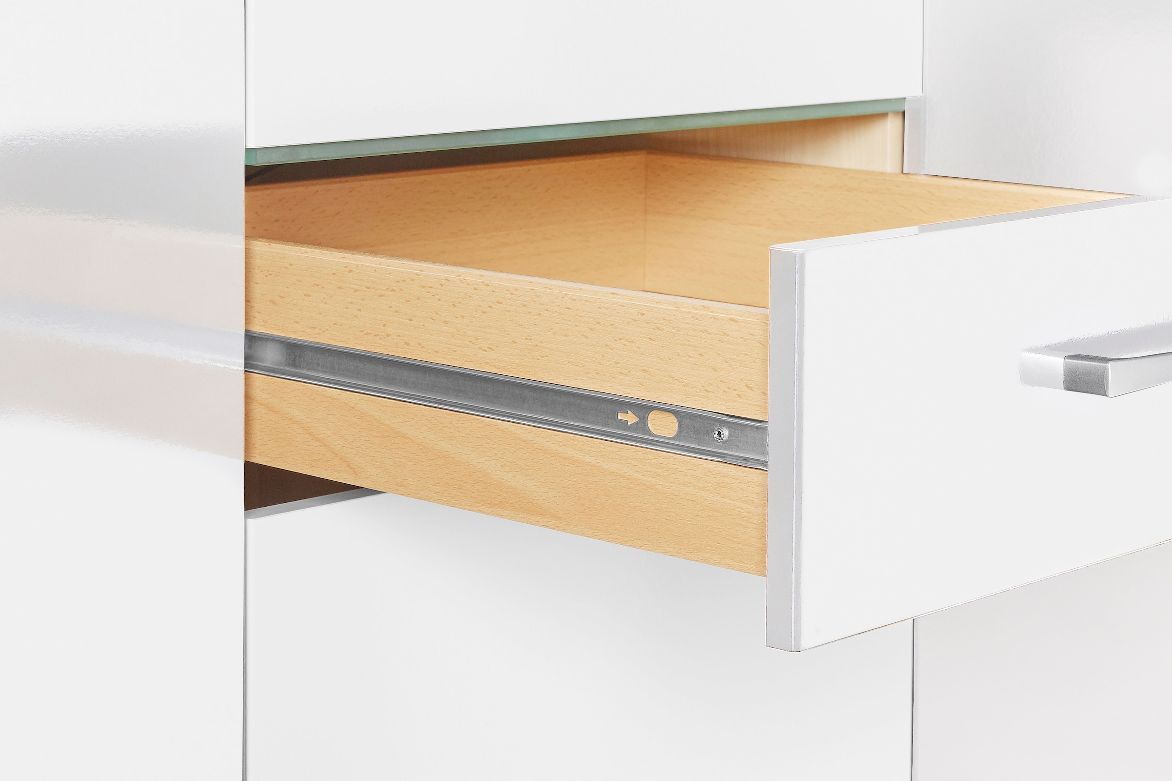 priess Kleiderschrank wahlweise mit Kranzbeleuchtung