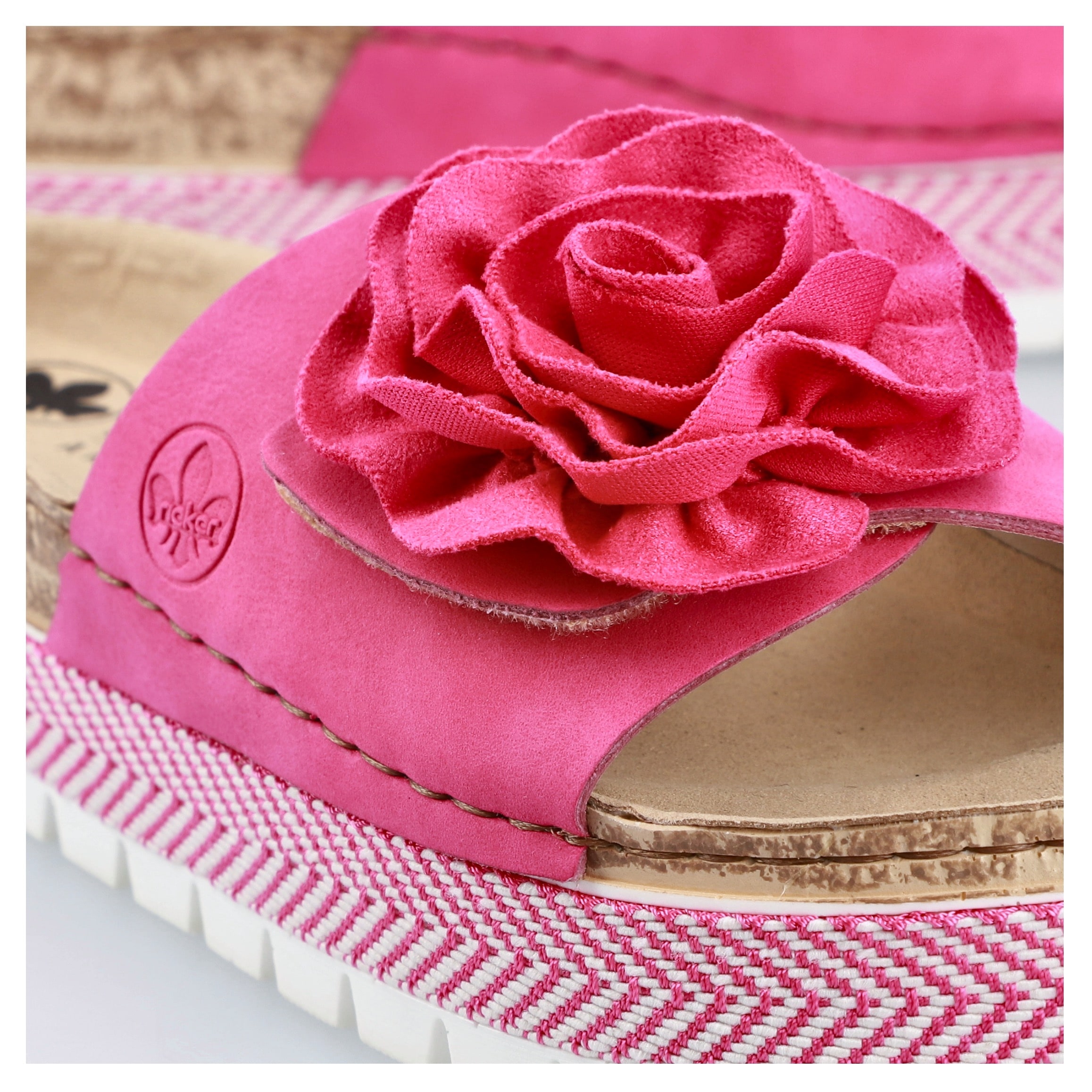 Rieker Pantolette  Sommerschuh, Schlappen mit modischem Plateau