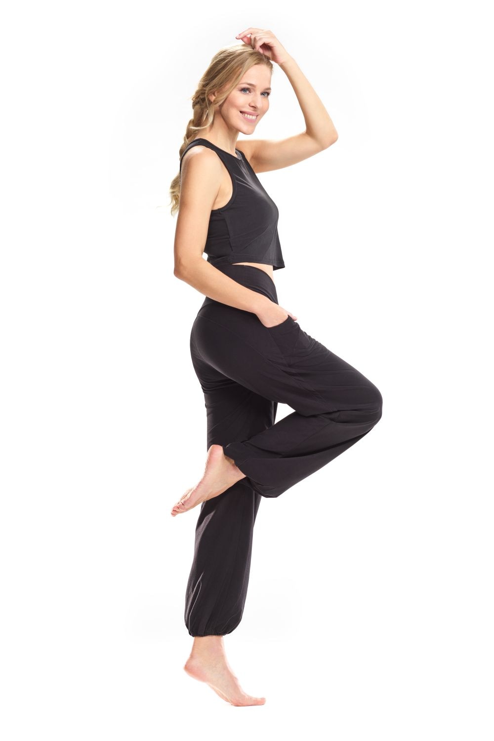 Winshape Sporthose »Functional Light and Comfort Wide Leg Pants CUL102LC«, mit Gummizug