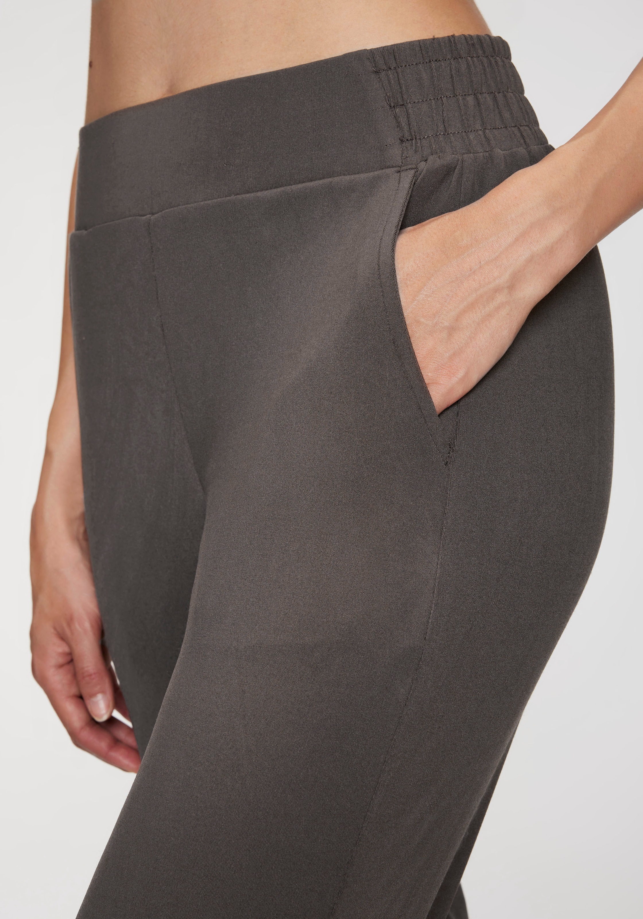 H.I.S Jogger Pants, mit elastischen Bündchen am Beinsaum, Loungewaer