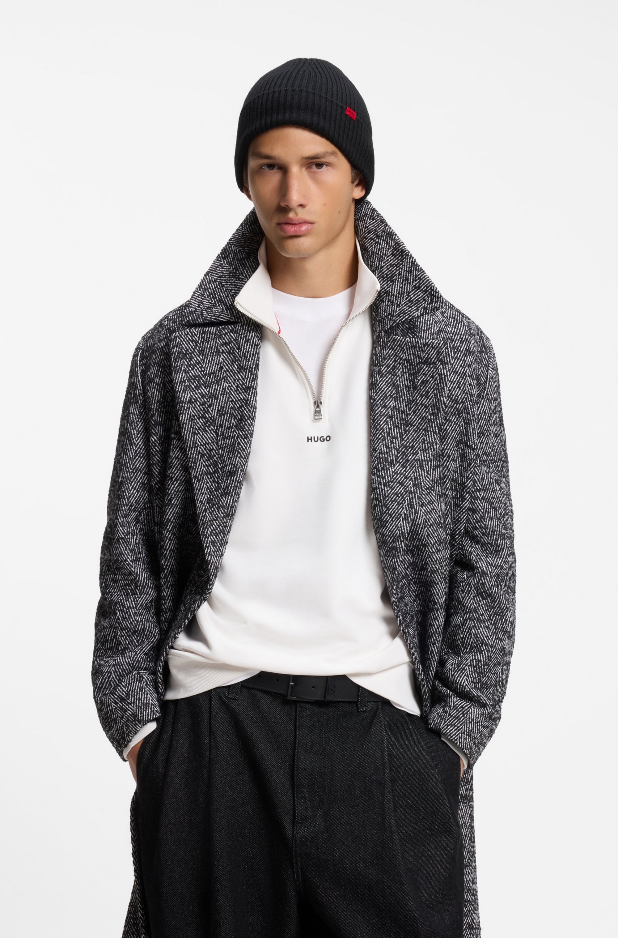 HUGO Beanie »Xola« mit Labelaufnäher, reine Wolle, unisex
