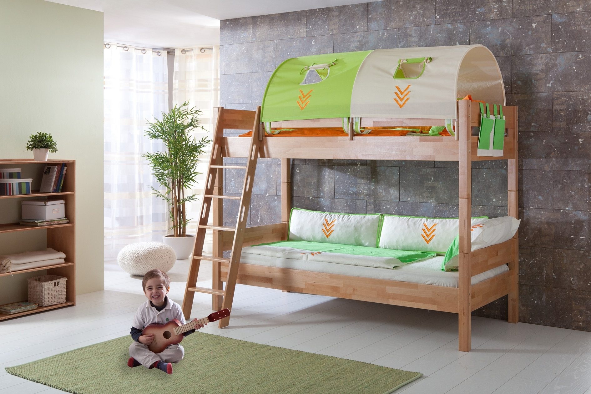 Relita Etagenbett »Stefan«, inkl. Rolllattenrost, mit Leiter u. Absturzschutz, Textil-Set, Buche