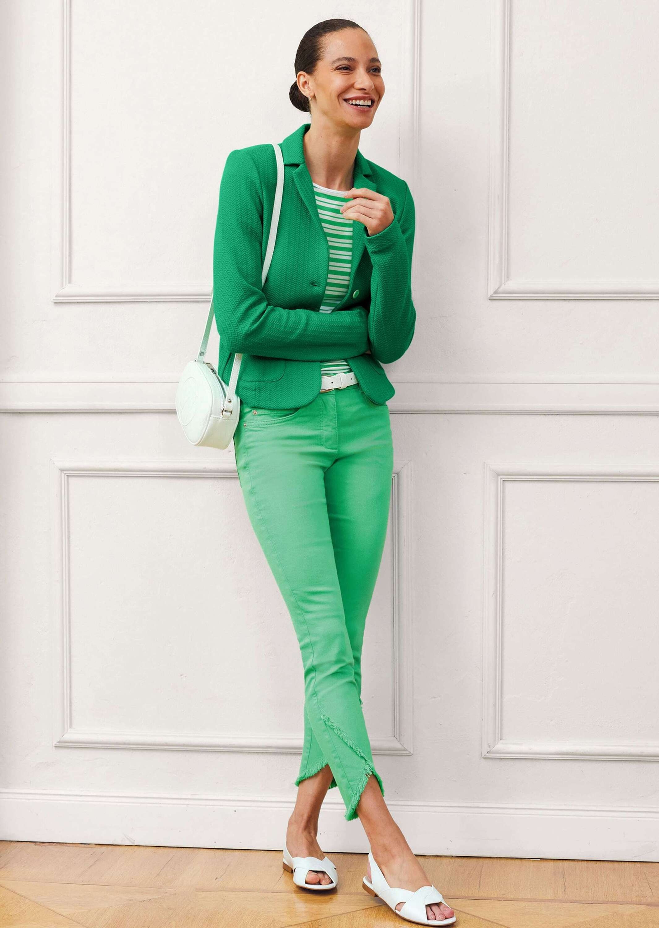 MADELEINE Jackenblazer »Jerseyblazer Kurzer Jerseyblazer mit modischer Struktur«