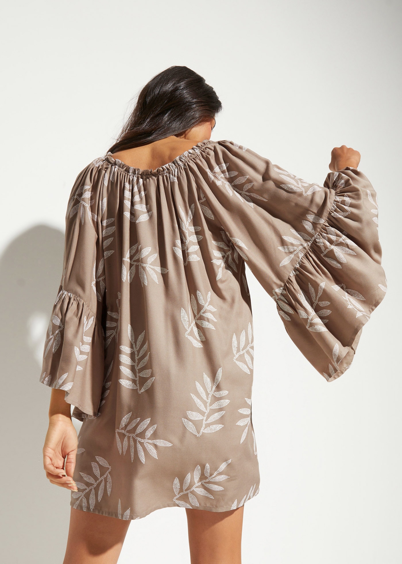 bonprix Tunikakleid »Strandtunika aus softer Viskose« aus Viskose, lockere Passform, 3/4-Ärmel, bis Mitte Oberschenkel