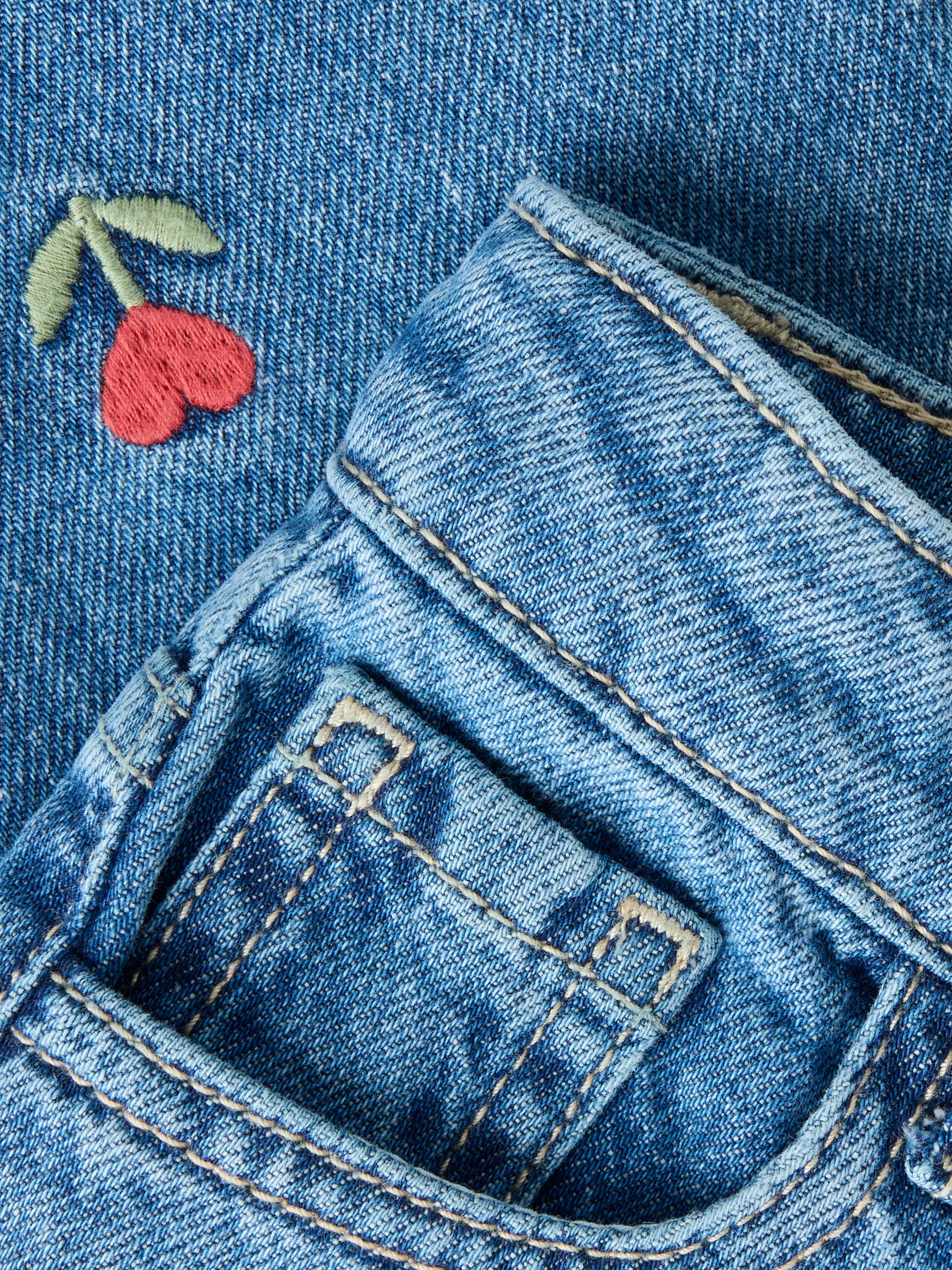 Name It Mom-Jeans »NMFBELLA MOM DNM EMB JEANS 5526-BP« Baumwolle, mom fit