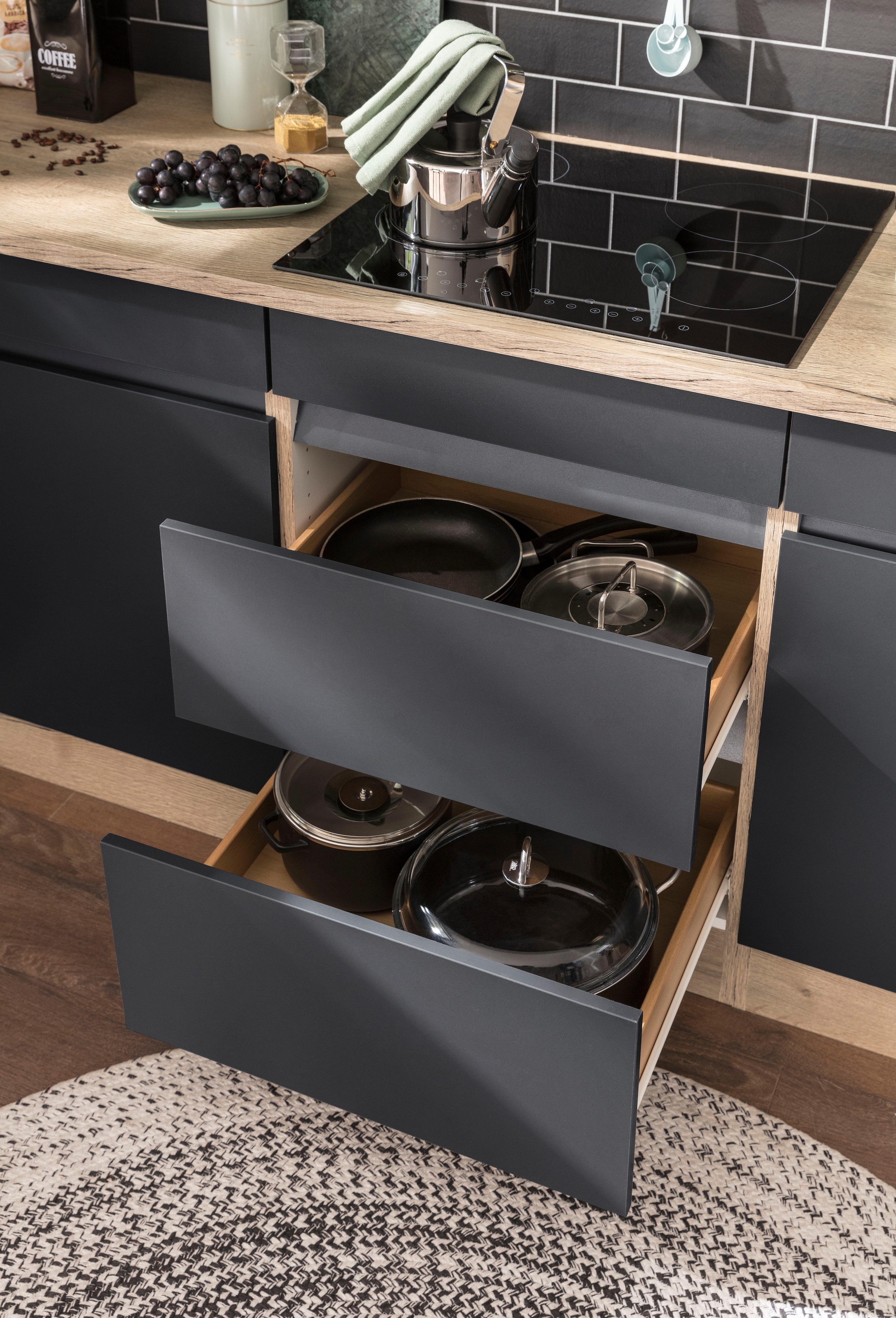 OPTIFIT Winkelküche »Roth«, Stellmaße 300x175 cm, wahlweise mit E-Geräten, mit Apothekerschrank