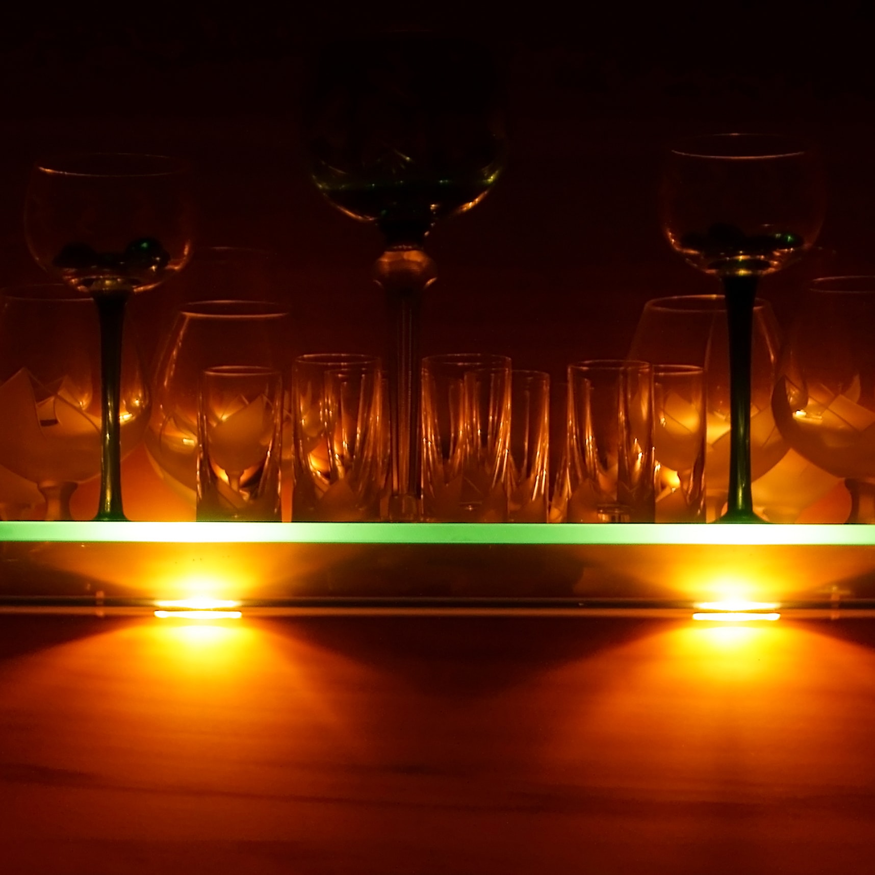 B.K.Licht LED Dekolicht LED-Board 4 Stk. Farbwechsler LED Clips, RGB, Glasboden-Beleuchtung, Glaskantenlichter, Leuchten