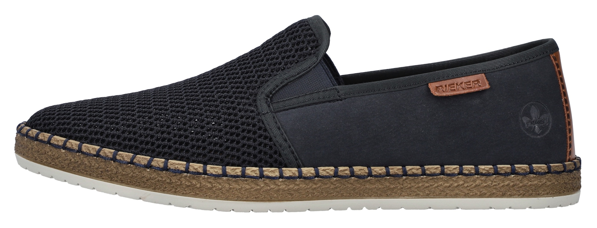 Rieker Slipper, mit modischer Laufsohle in Bast-Optik