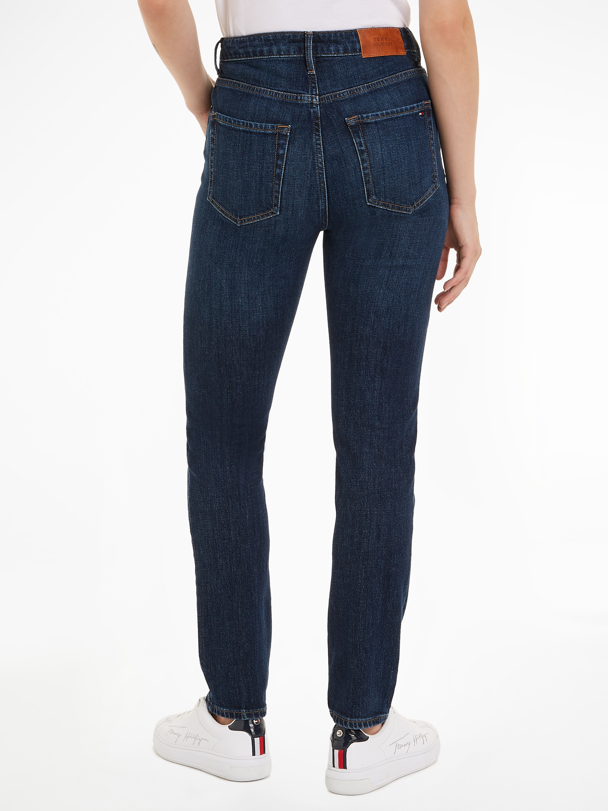 Tommy Hilfiger Slim-fit-Jeans »SLIM CIGARETTE HW A DARK BLUE«, mit Tommy Hilfiger Logo-Badge