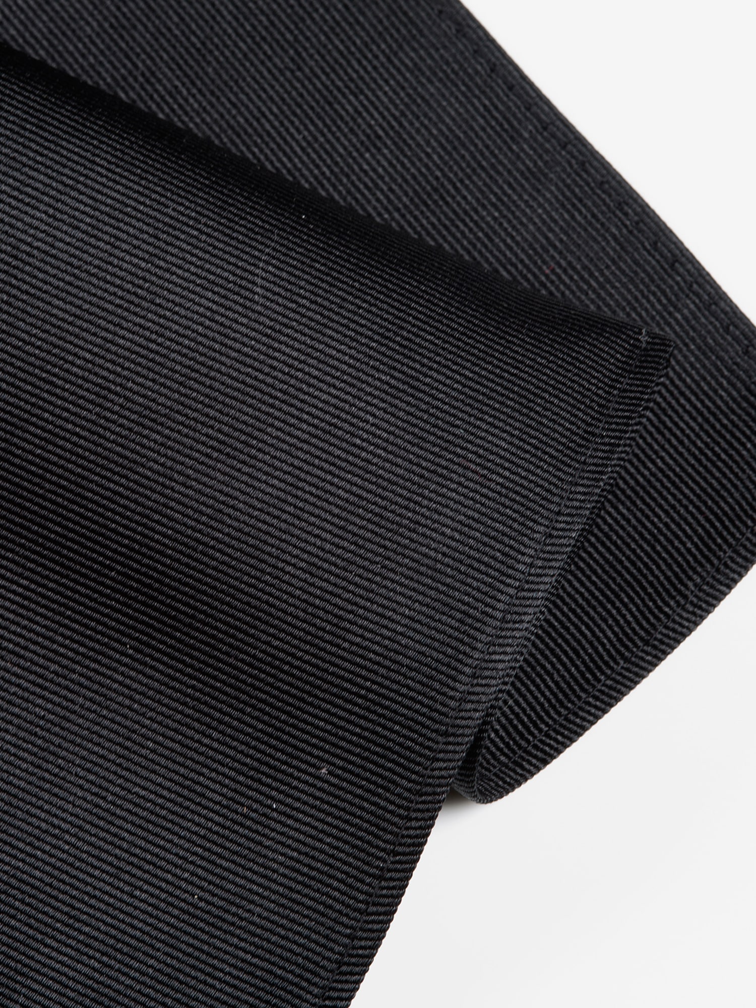 MONTI Einstecktuch »RENZO«, aus reiner Seide mit eleganter Twill-Struktur – 30 x 30 cm