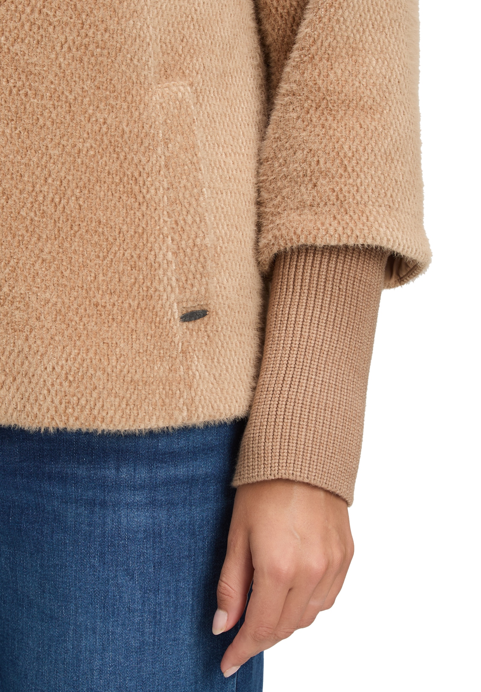 Betty&Co Plüschjacke »Kuscheljacke mit Rippbündchen«