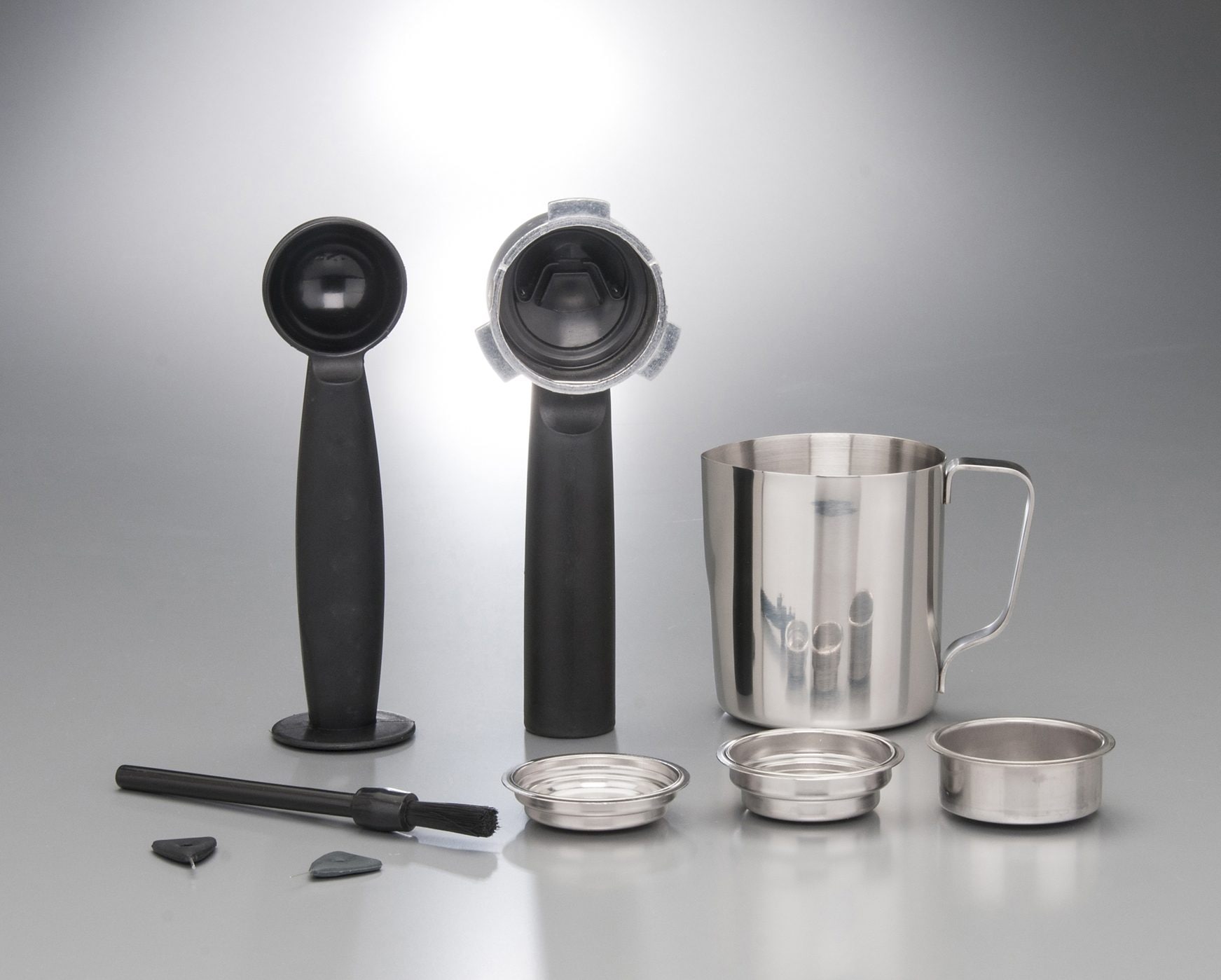 Gastroback Espressomaschine »Design Espresso Plus 42606« Siebträger, auch für Espressopads geeignet, inkl. Milchkännchen