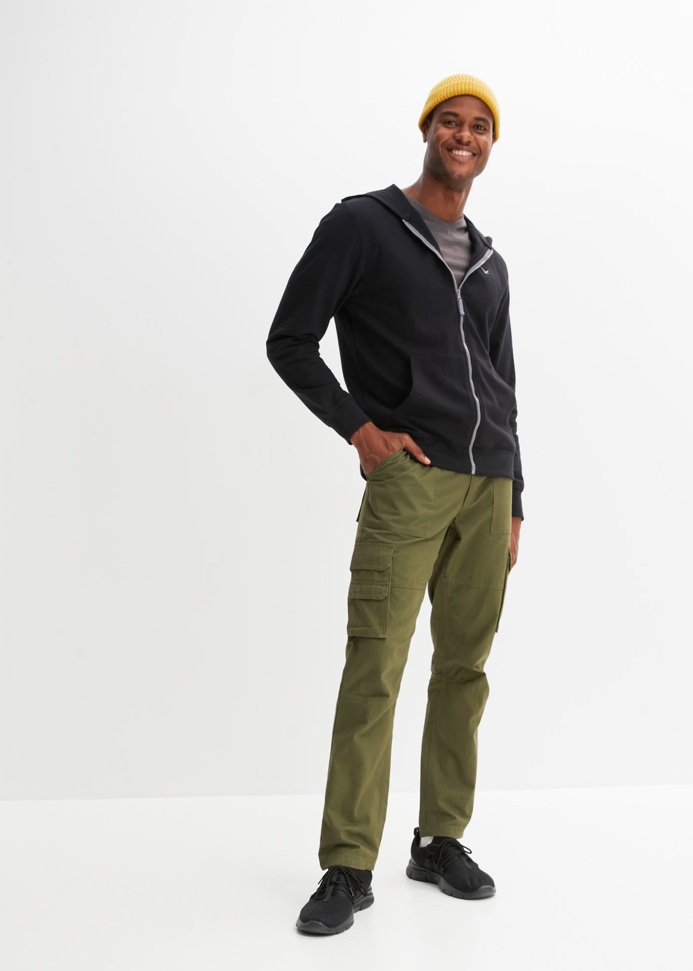 bonprix T-Shirt »T-Shirt mit V-Ausschnitt (3er Pack)« Packung, 3, 3 Stk. T-Shirt mit V-Ausschnitt (3er Pack)