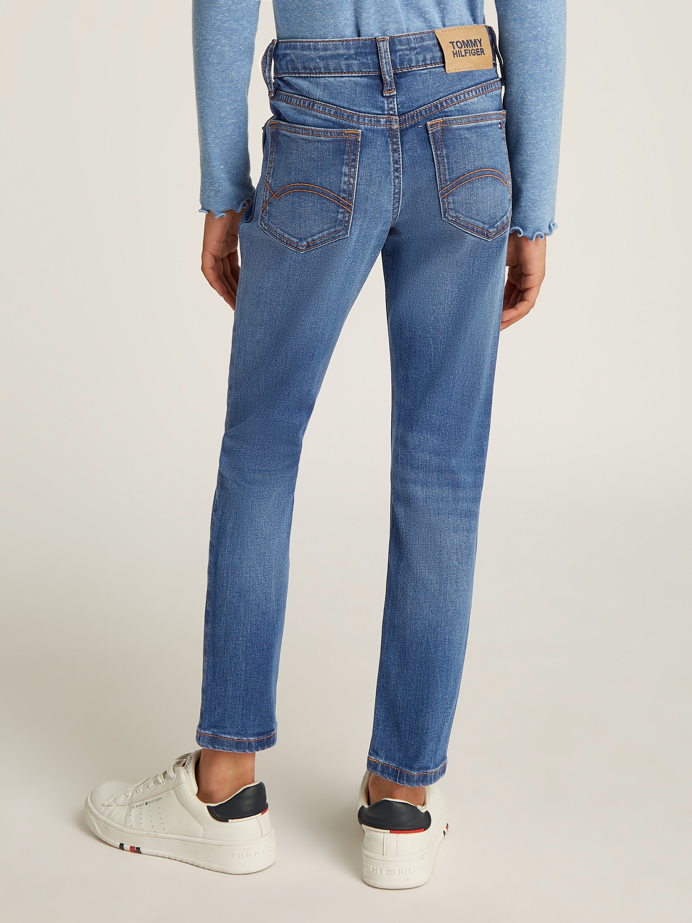 Tommy Hilfiger Skinny-fit-Jeans »NORA SKINNY«, in blauer Waschung