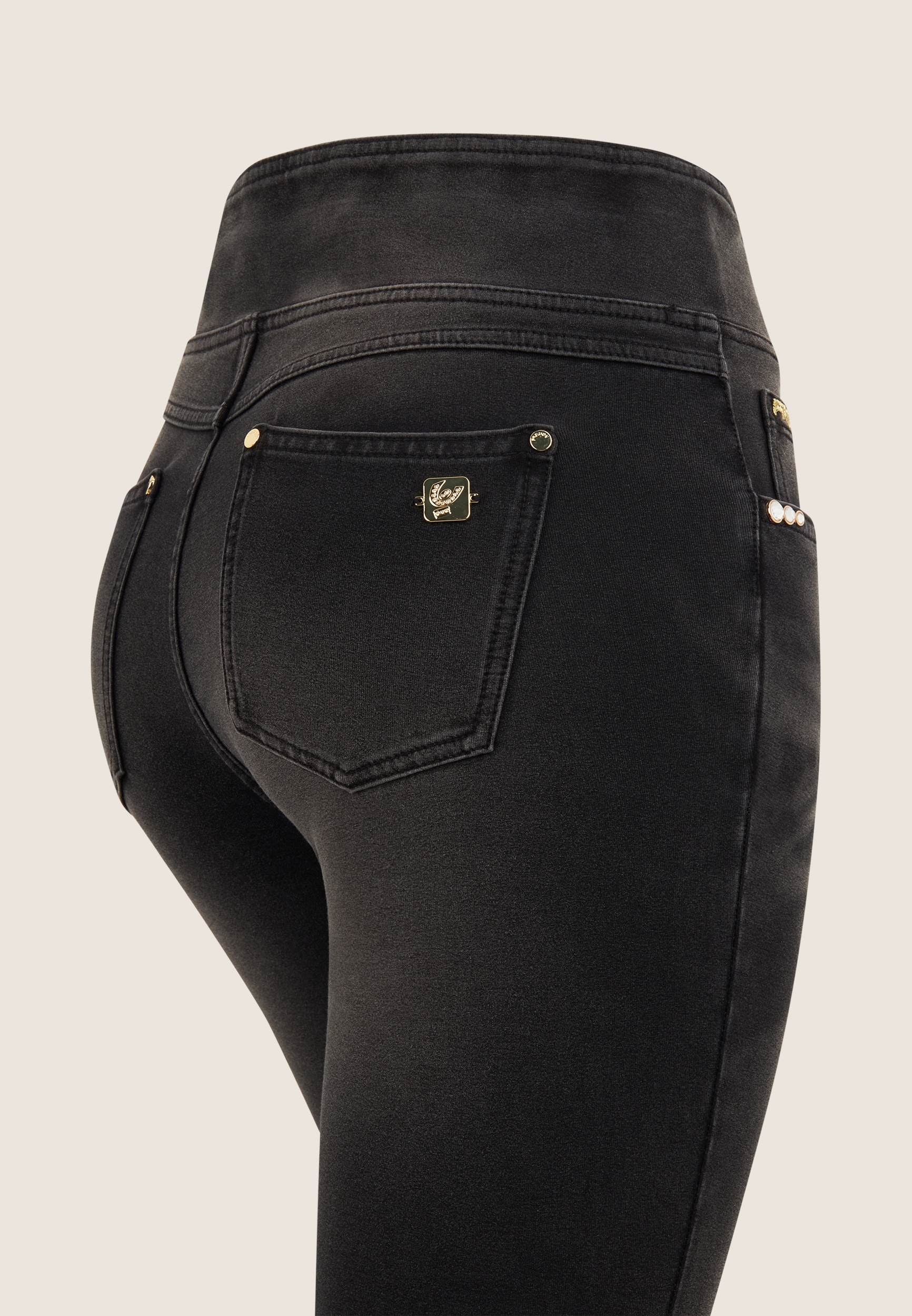 Freddy Skinny-fit-Jeans »NOW YOGA SKINNY«, mit hohem, überkreuztem Taillenbund