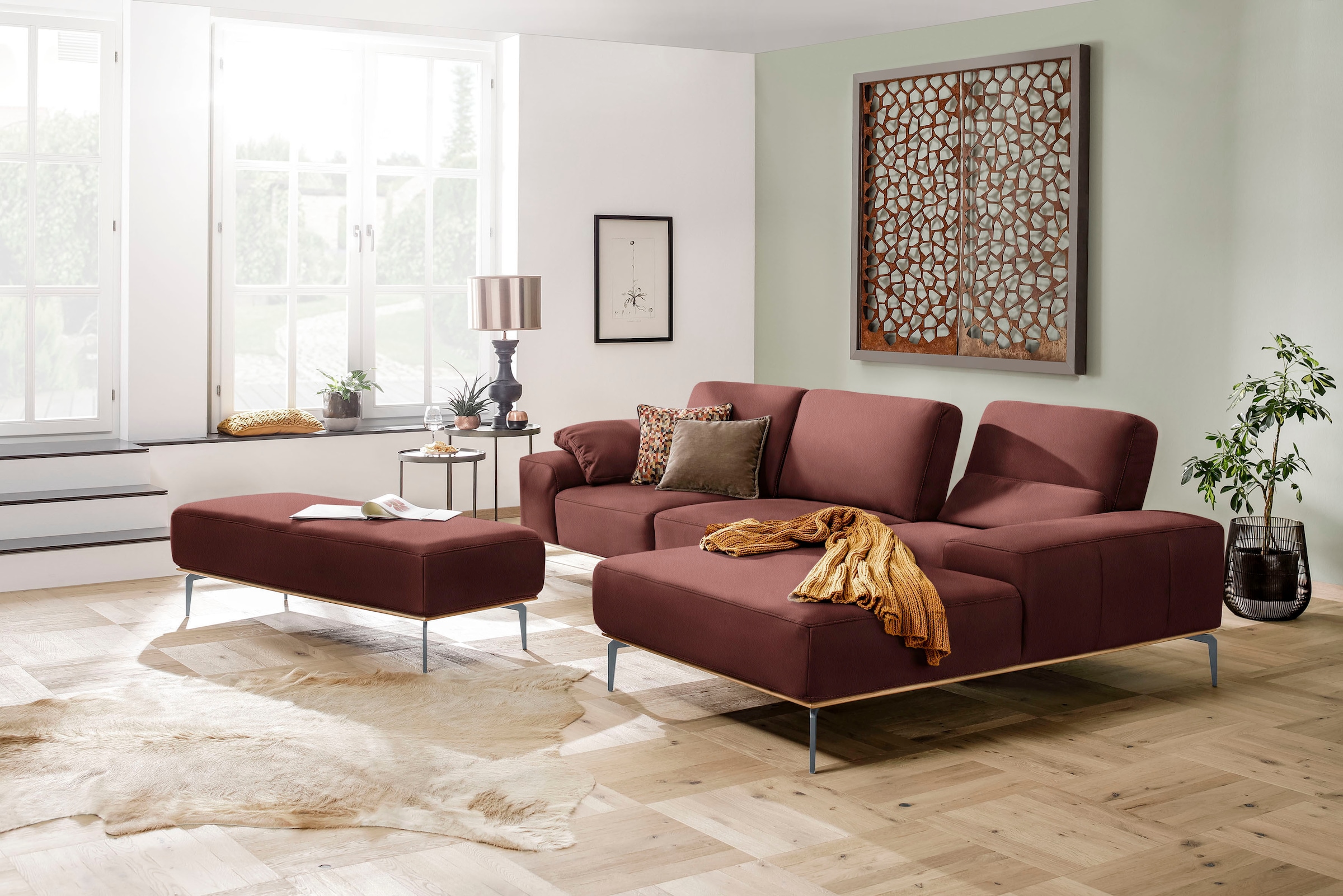 W.SCHILLIG Ecksofa »run, Designsofa mit tollem Sitzkomfort, bequem, L-Form«, mit elegantem Holzsockel, Füße in Silber matt, Breite 319 cm