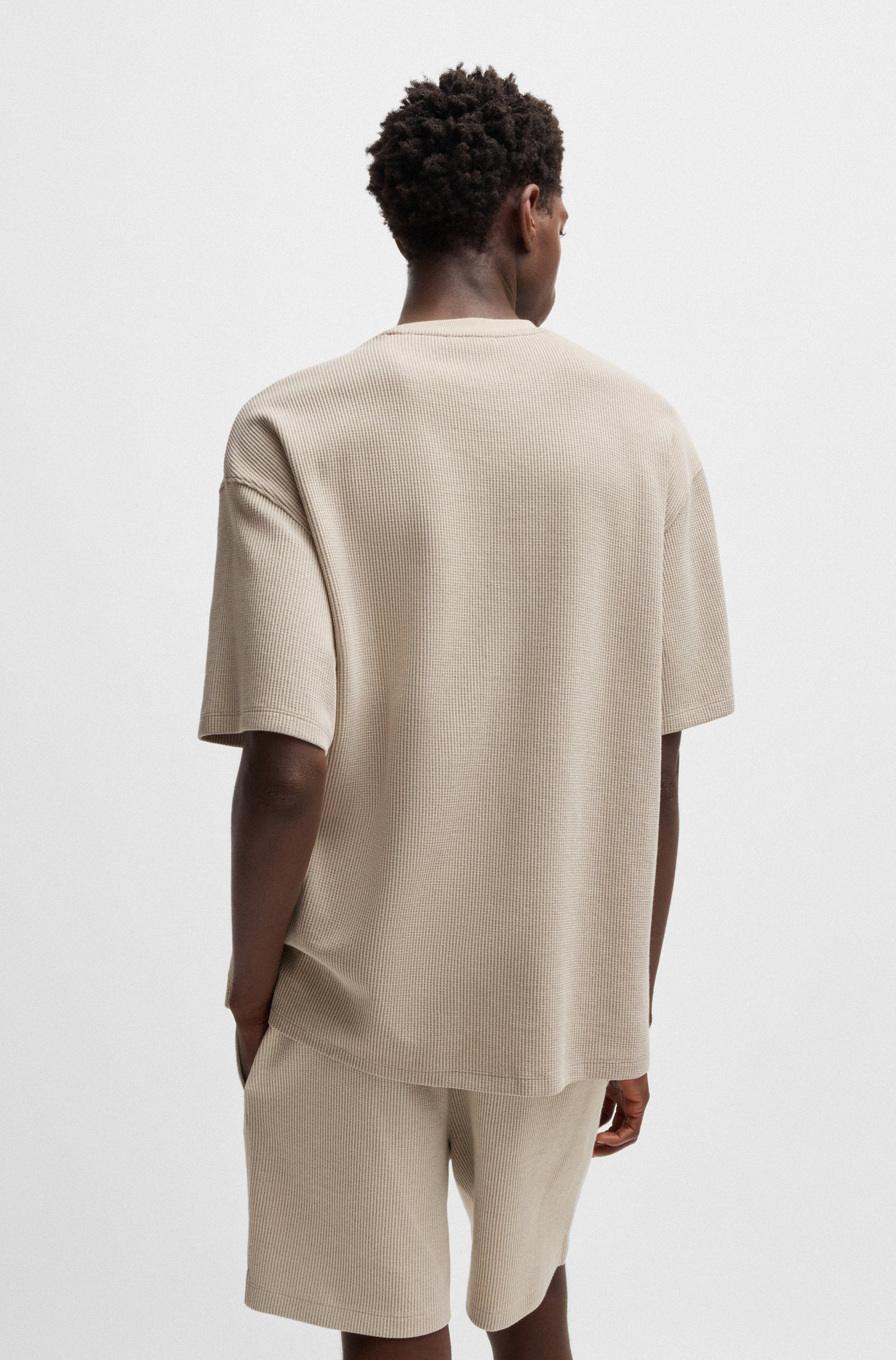 HUGO Blue T-Shirt »Nuwaffle« Rundhalsausschnitt, Regular Fit, dezentes Waffelmuster