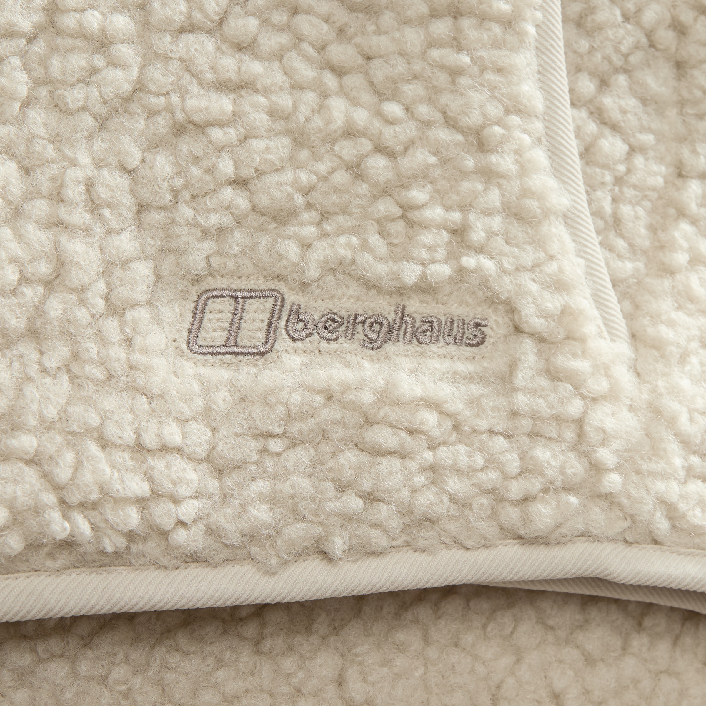 Berghaus Fleecepullover »BAMBURGH HALFZIP LOFT FLEECE«, mit Halbreißverschluss, aus Polyester
