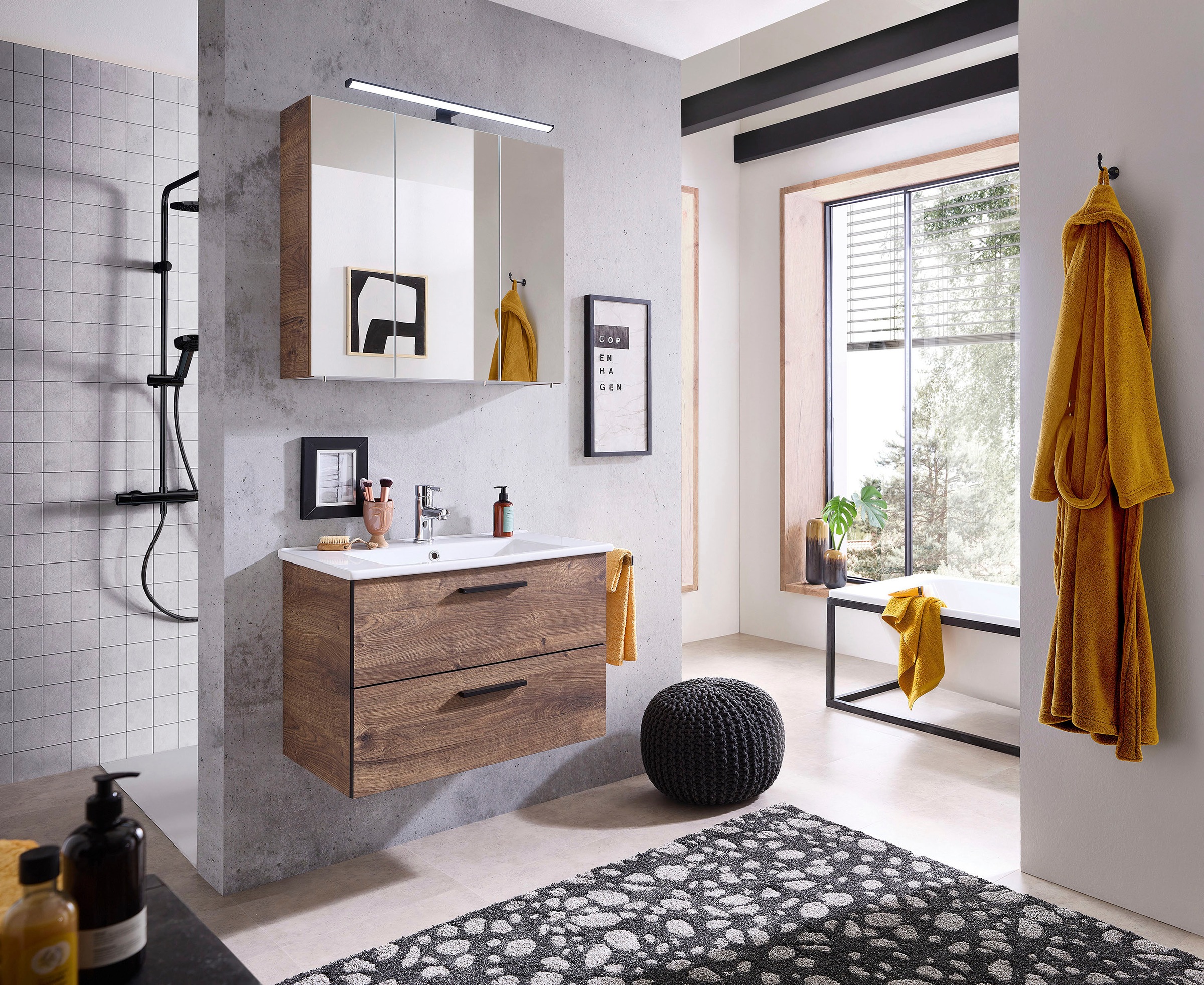 Saphir Spiegelschrank »Quickset 374 Badschrank, 3 Spiegeltüren, 6 Einlegeböden, 75 cm breit«, inkl. LED-Beleuchtung, Türdämpfer, Schalter-/Steckdosenkombination