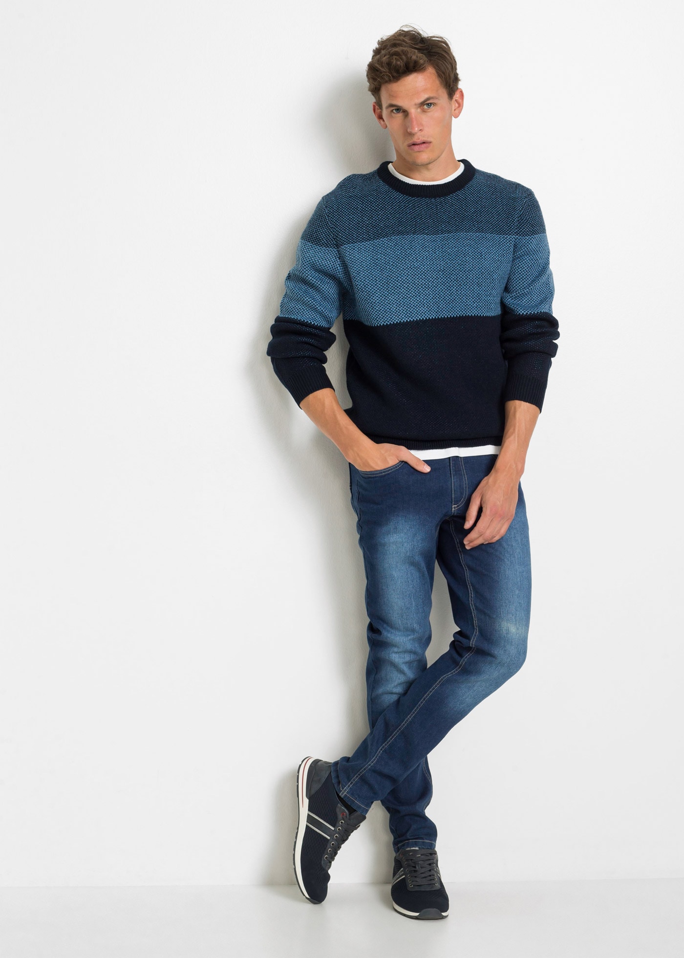 bonprix Strickpullover aus Polyacryl, Regular Fit, mit Colorblocking-Optik
