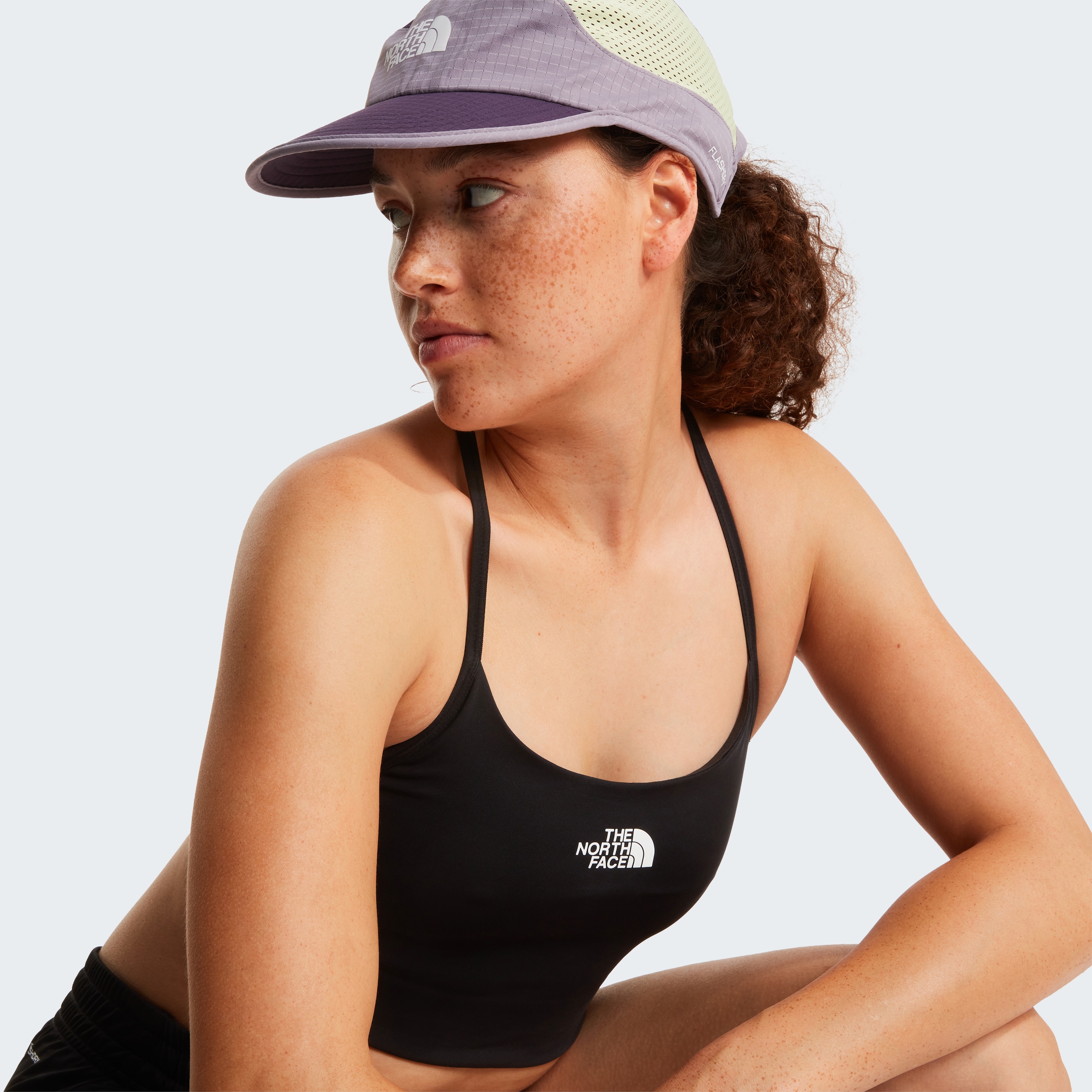 The North Face Trainingsshorts »W FLEX 2 IN 1 SHORT«  sportlicher Stil, für Fitness und sportliche Aktivitäten