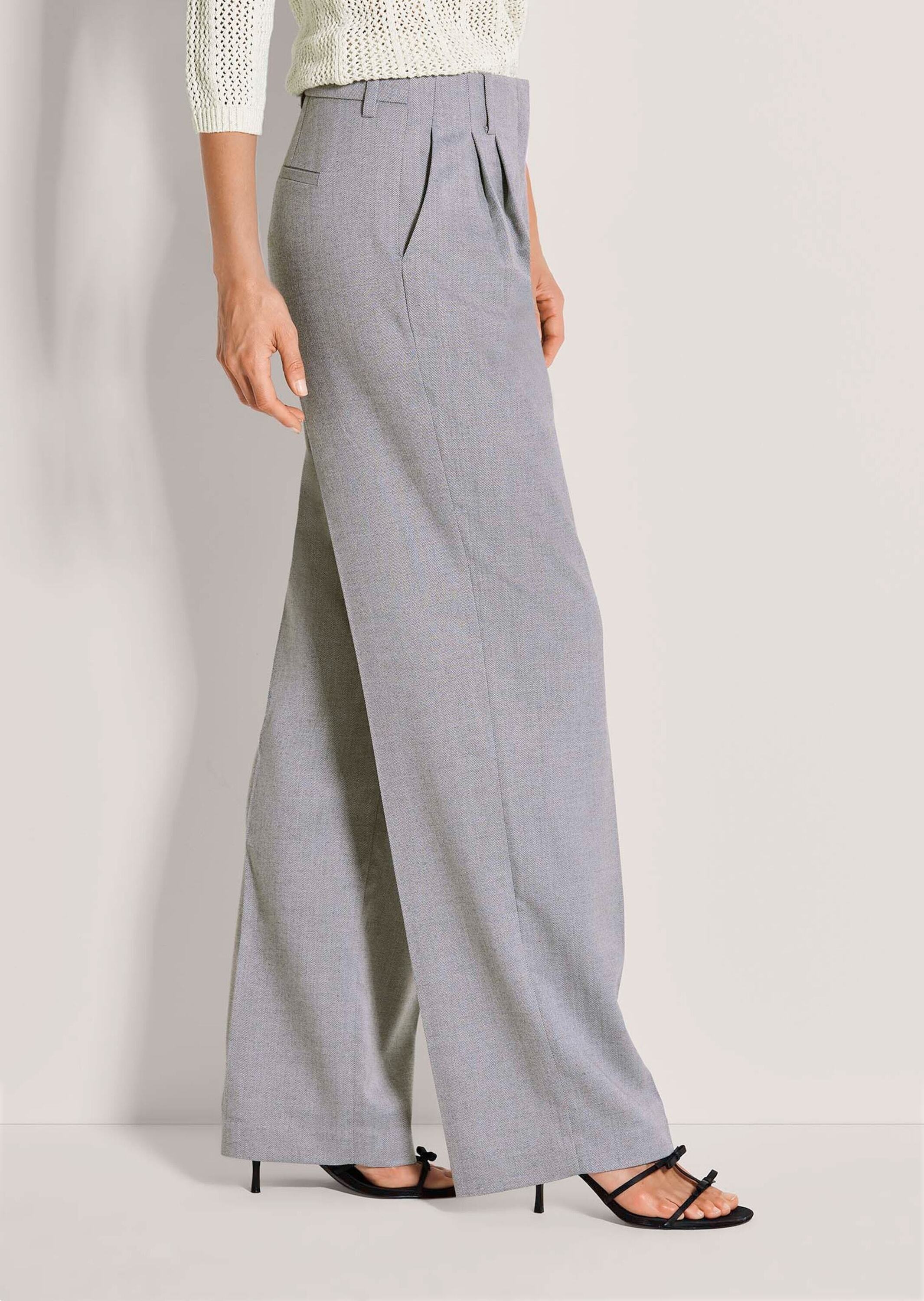 MADELEINE Stoffhose »Bundfaltenhose Fischgrathose mit weitem Schnitt«  Dezente Struktur