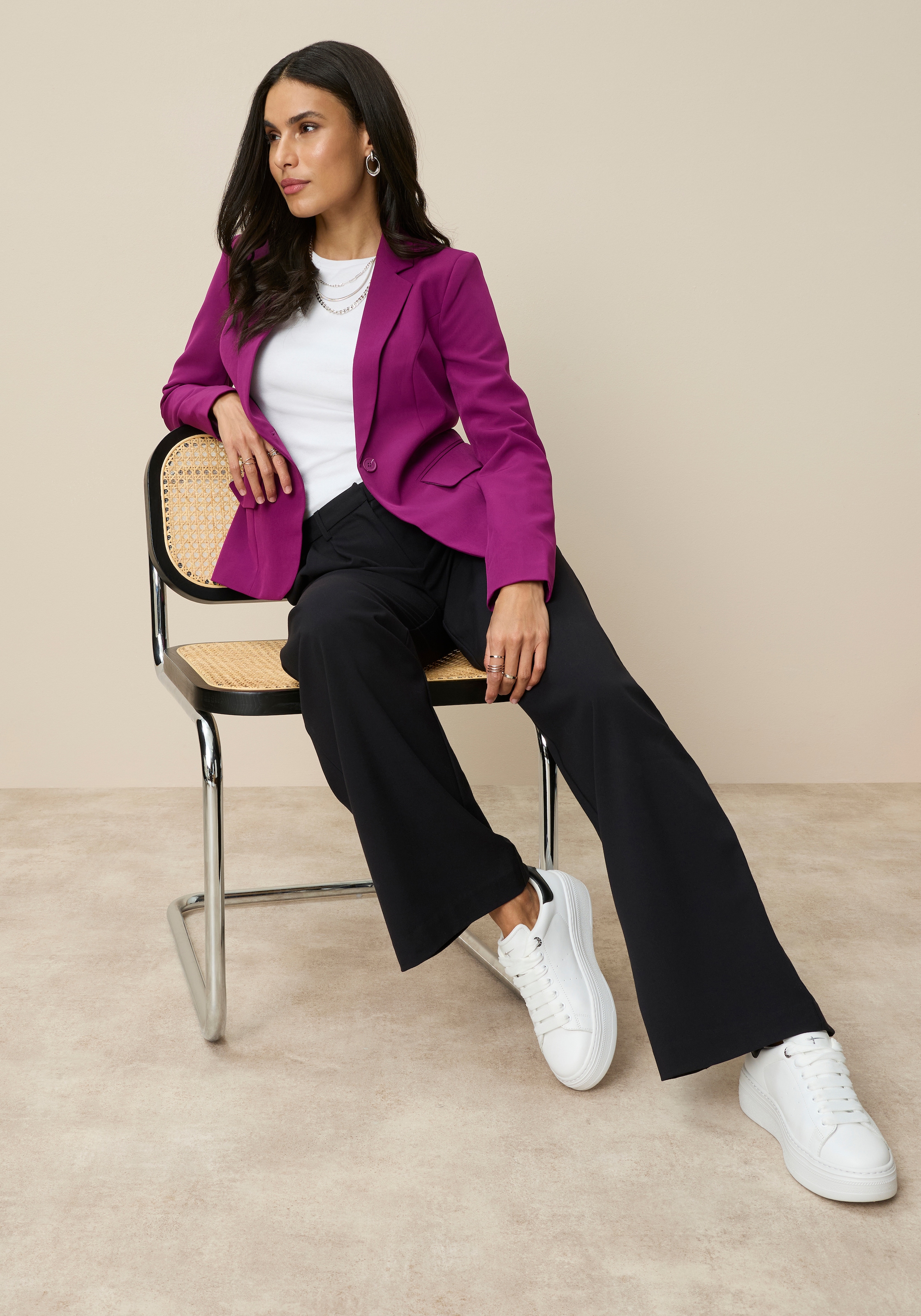 Tamaris Kurzblazer in Trendfarben - mit passender Hose