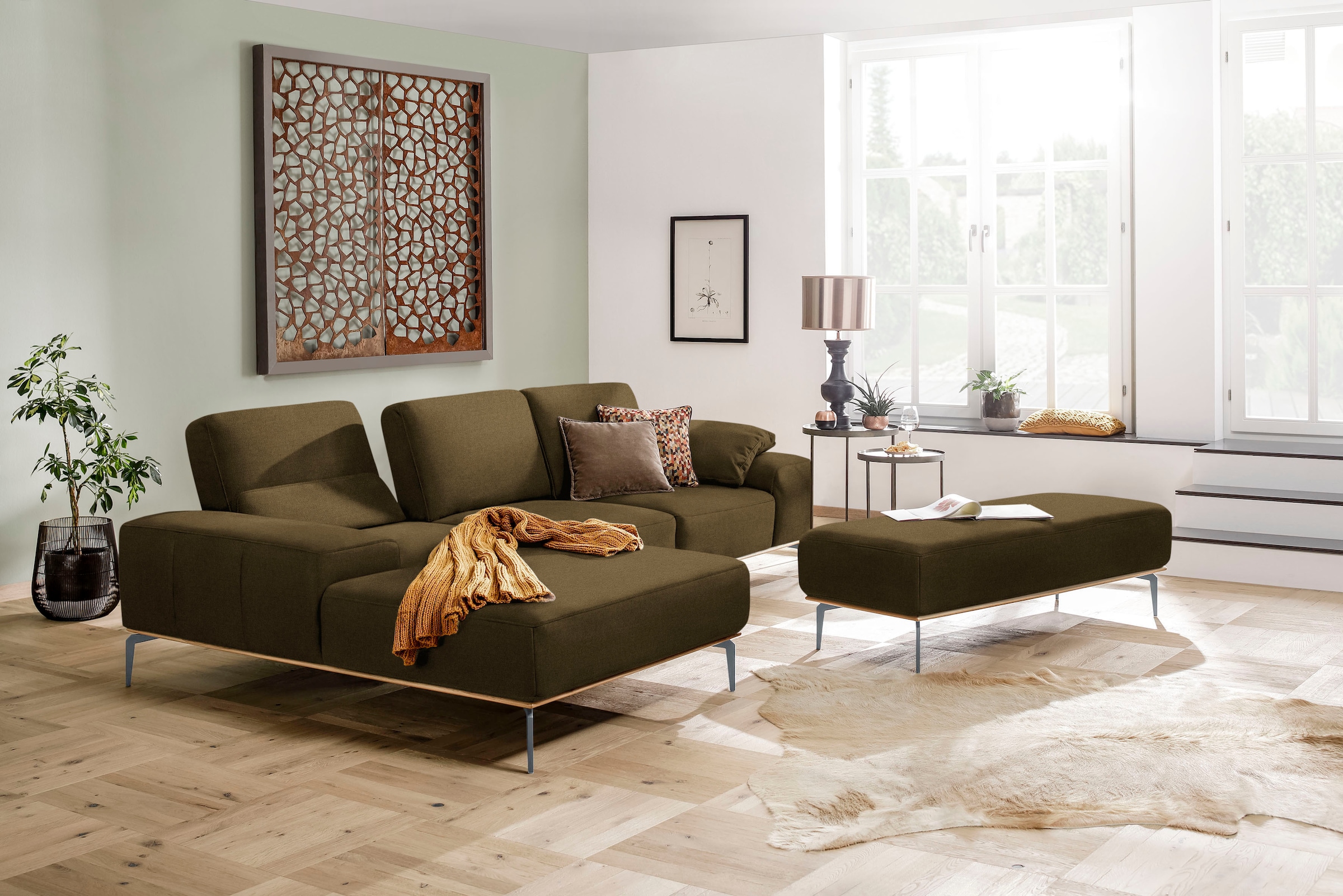 W.SCHILLIG Ecksofa »run, Designsofa mit tollem Sitzkomfort, bequem, L-Form«, mit elegantem Holzsockel, Füße in Silber matt, Breite 299 cm
