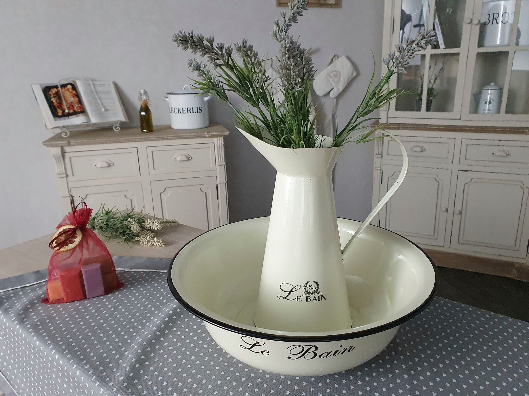Ambiente Haus Waschschüssel »aus Emaille 32 cm« 1 Stk. tlg. mit Le Bain Aufdruck, geeignet für Indoor und Outdoor