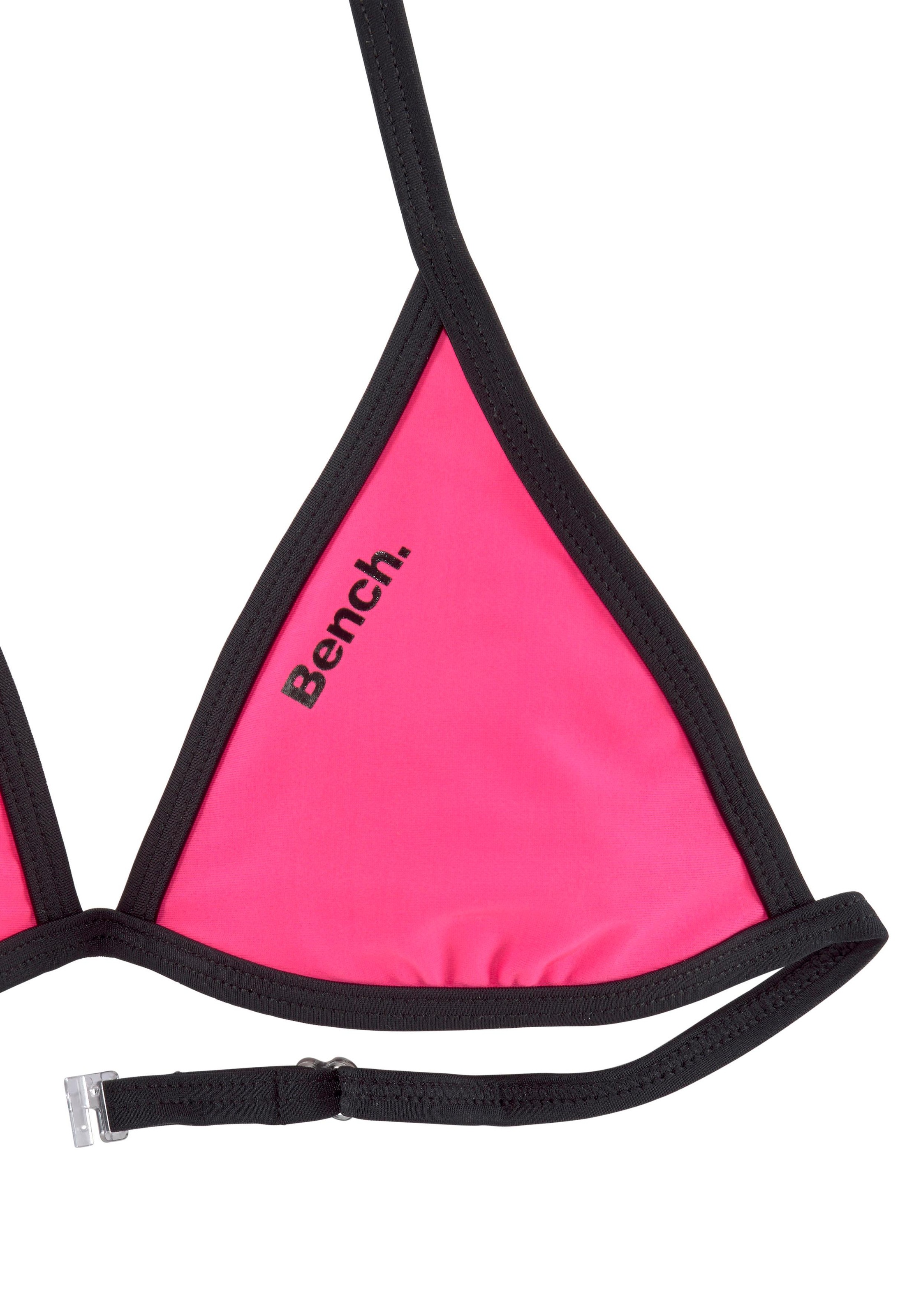 Bench. Triangel-Bikini, mit Logoprint an Top und Hose