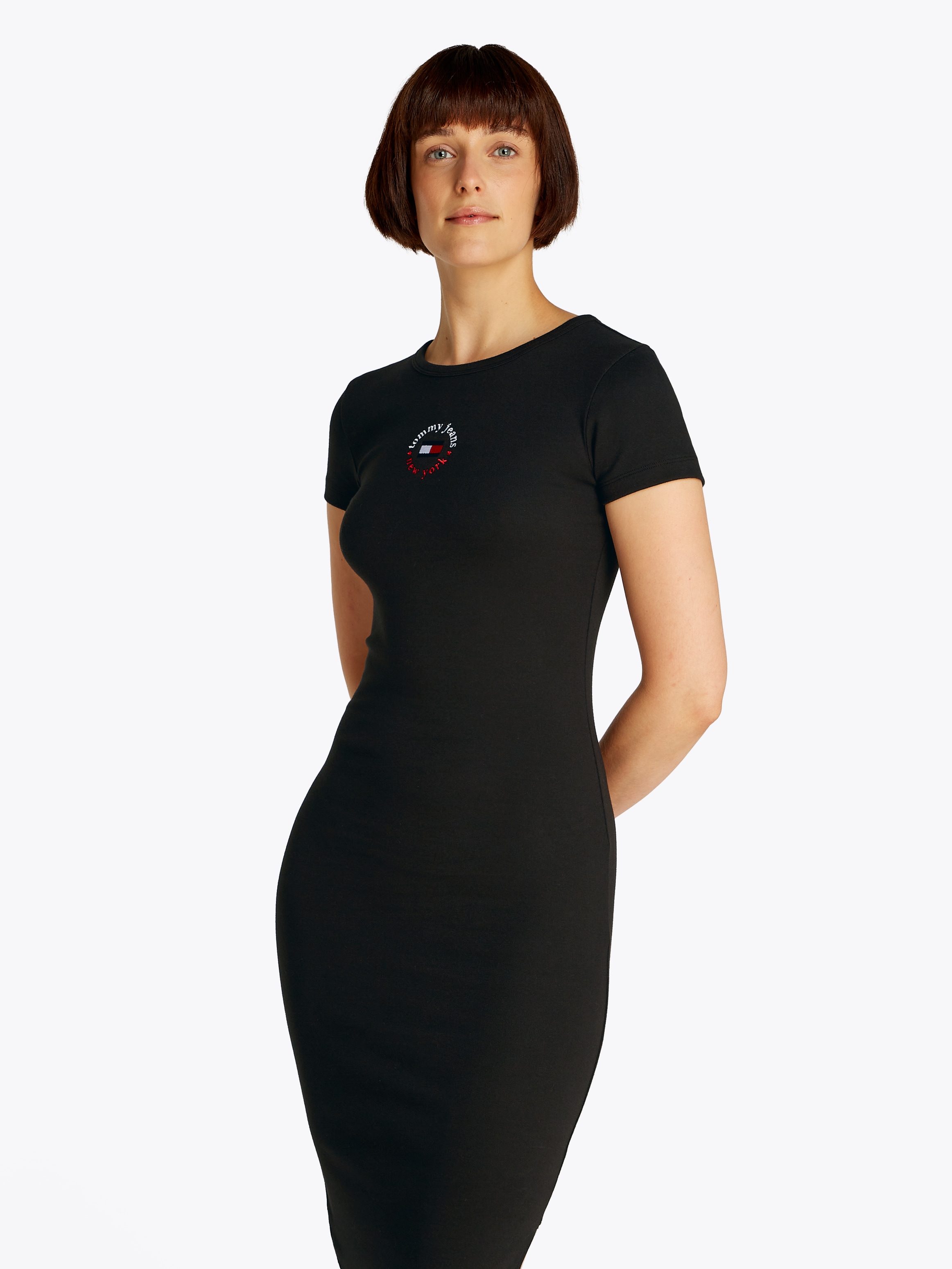 Tommy Jeans Jerseykleid »TJW BODYCON LOGO 2 DRESS«, mit Logostickerei, mit Kurzarm, in Midi-Länge