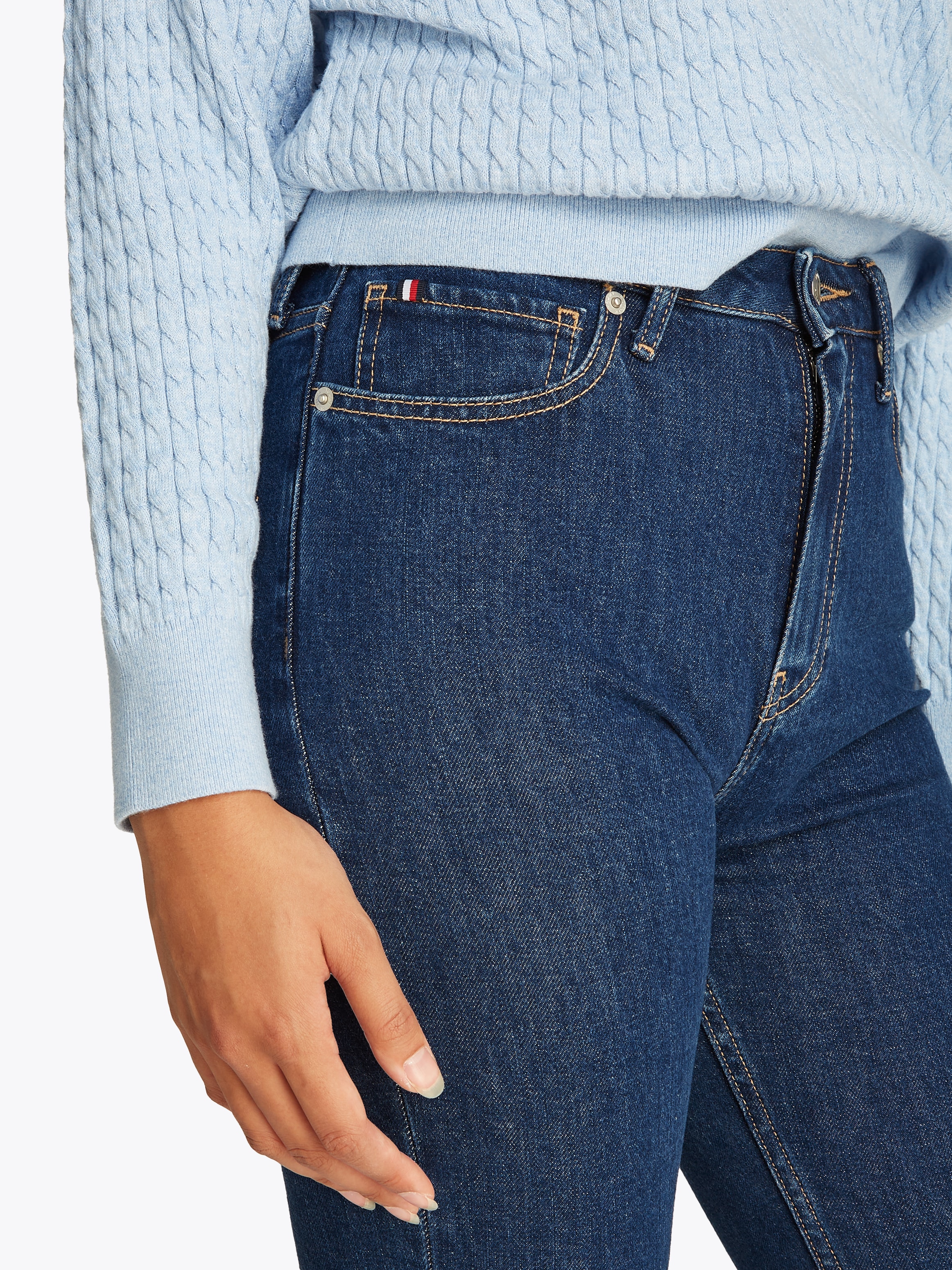 Tommy Hilfiger Slim-fit-Jeans »Slim Cigarette High Waist«, mit Logo-Badge, in blauer Waschung