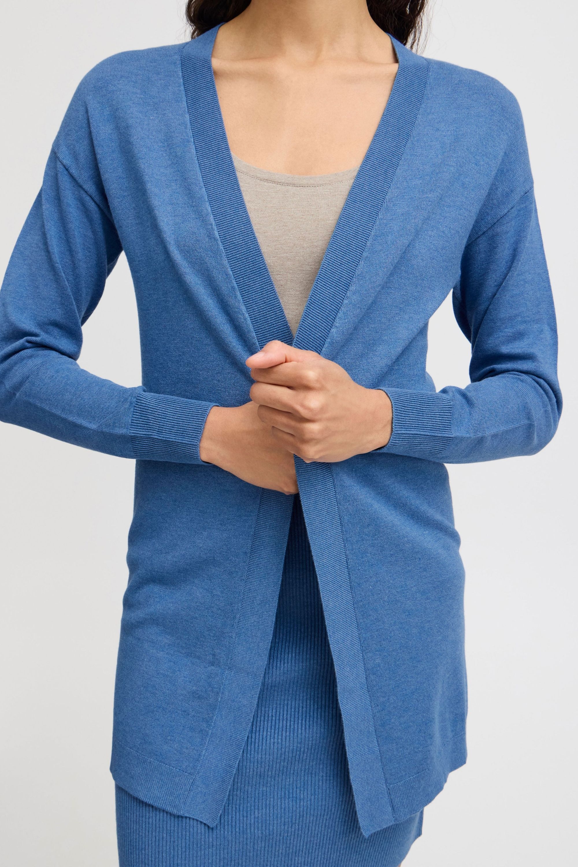 b.young Strickjacke »Strickjacke BYMMMORLA LONG CARDIGAN -«