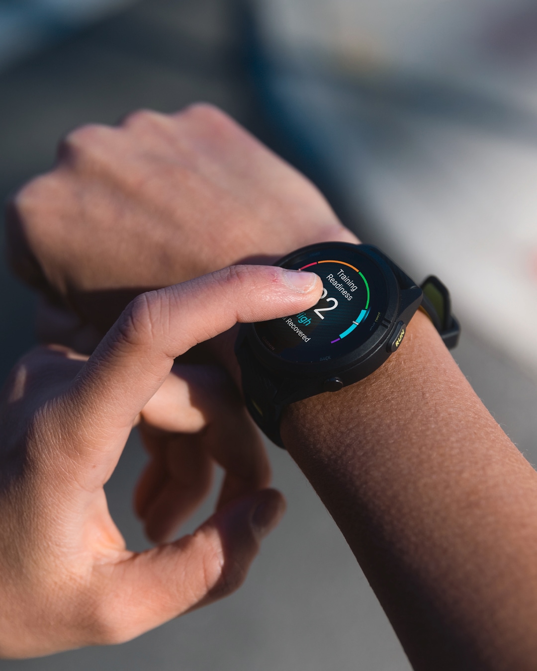 Garmin Smartwatch »Forerunner 265«(28,1/ 1,1 ″)