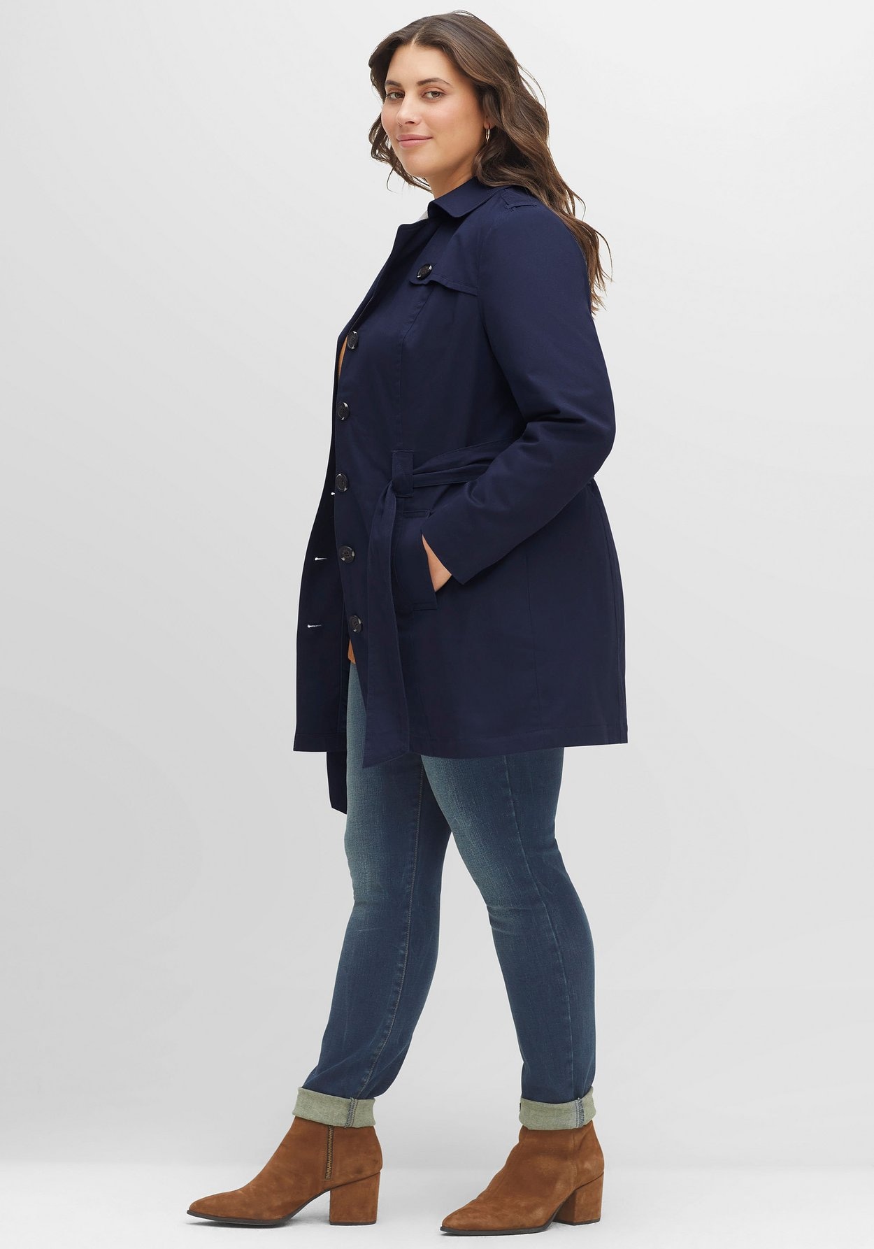 Sheego Trenchcoat »Trenchcoat als Klassiker und Kombipartner«