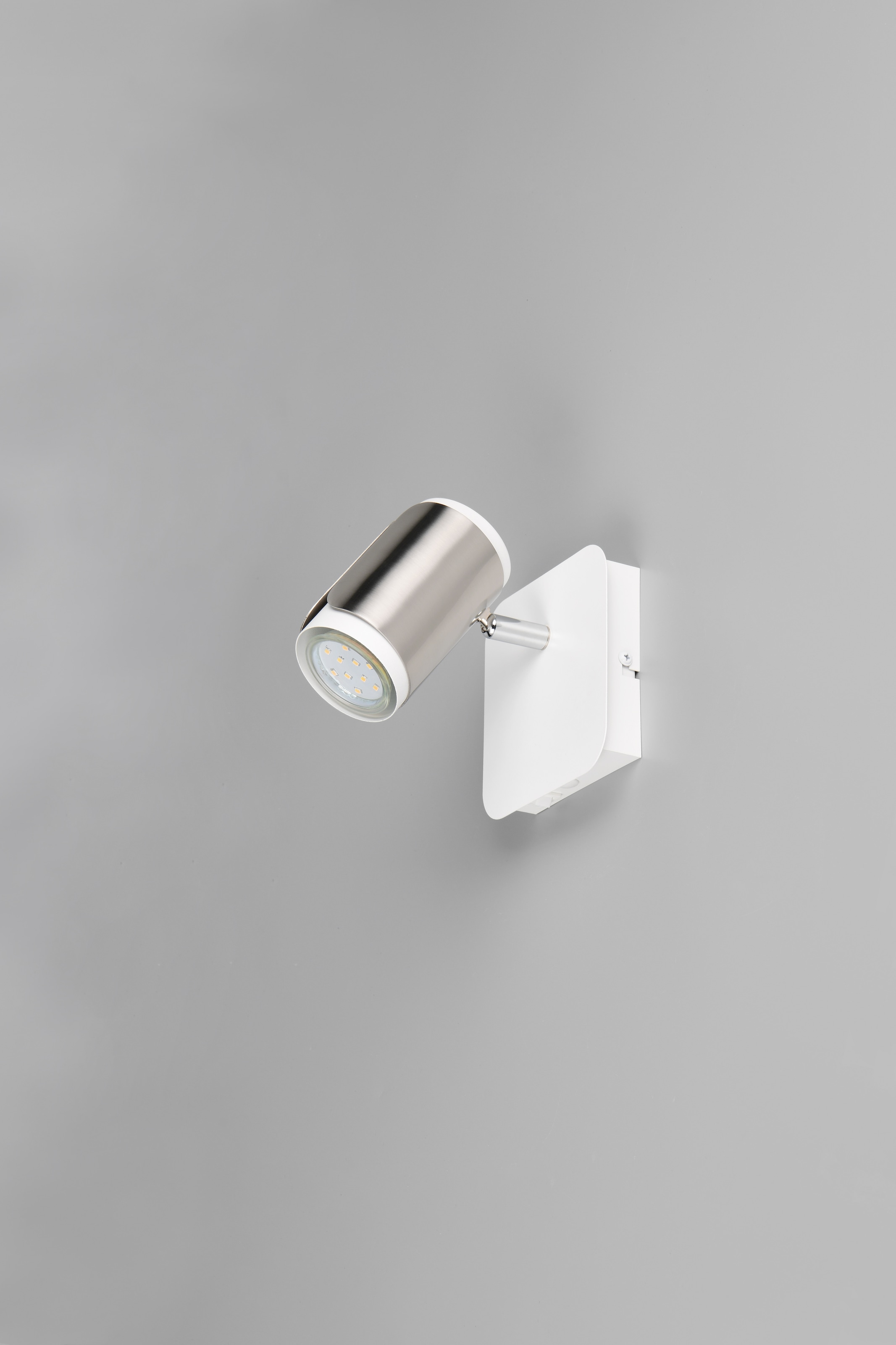 TRIO Leuchten Deckenstrahler »GILLAN, Spot 1-flammig, exkl 1x GU10 max 10W, 12x12x16,5 cm (B/H/T)« GU10 1 Stk. warmweiß - kaltweiß als Wandstrahler oder Deckenstrahler montierbar, mit Kippschalter