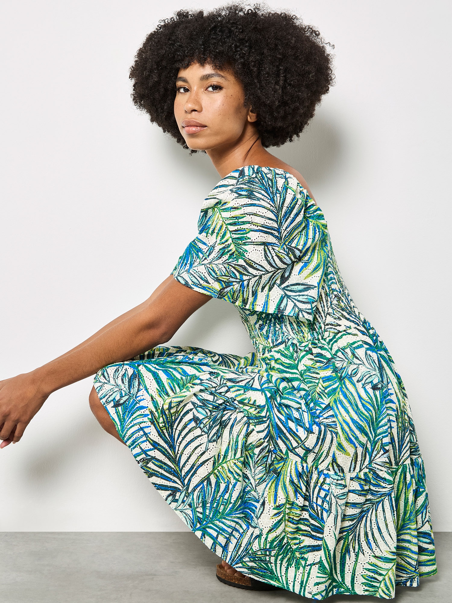 Apricot Druckkleid »Minikleid« mit Palmenprint, Smokarbeit und Broderie