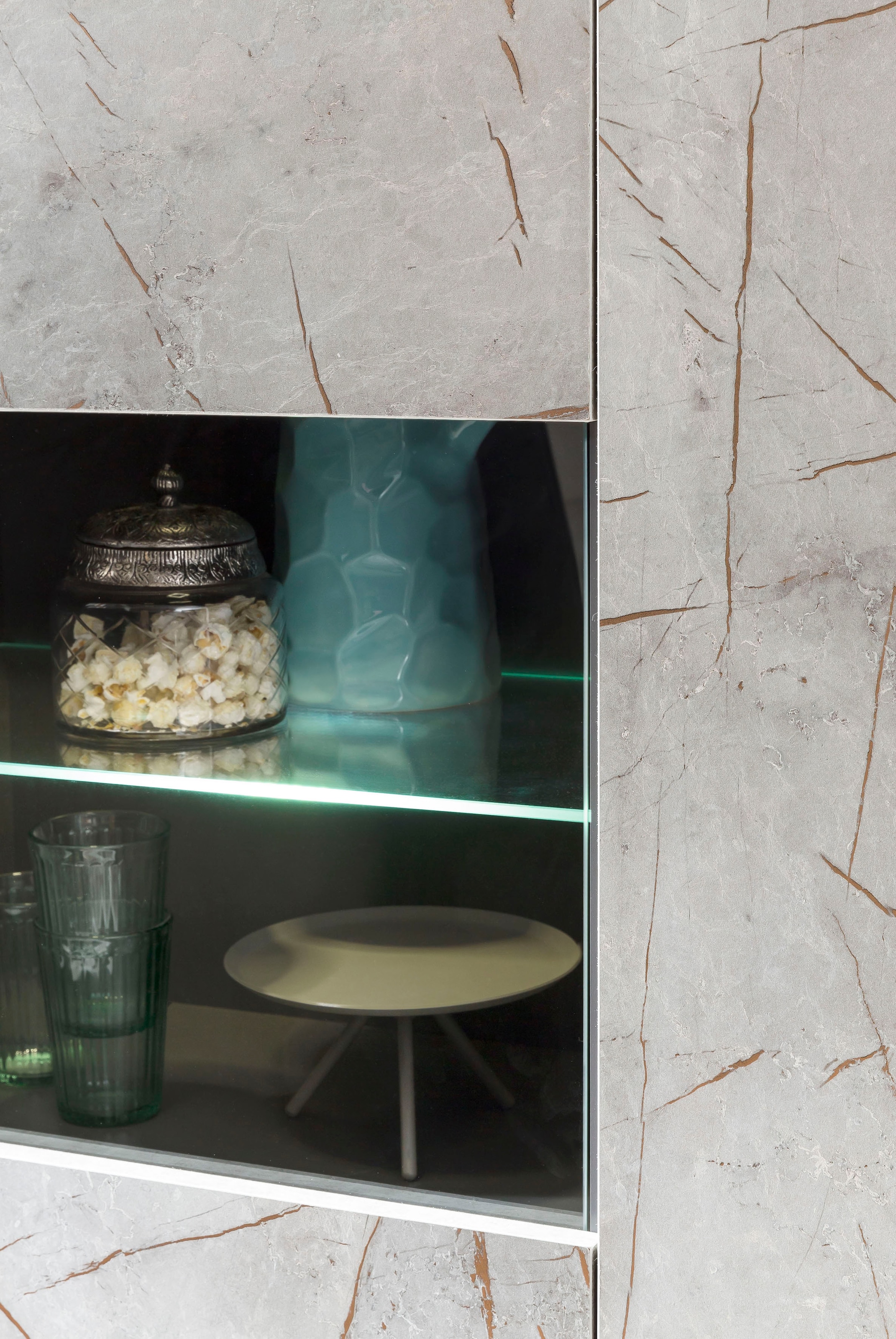 Home affaire Vitrine »Stone Marble«, mit einem edlen Marmor-Optik Dekor,  Breite 95 cm auf Rechnung kaufen | Vitrinenschränke