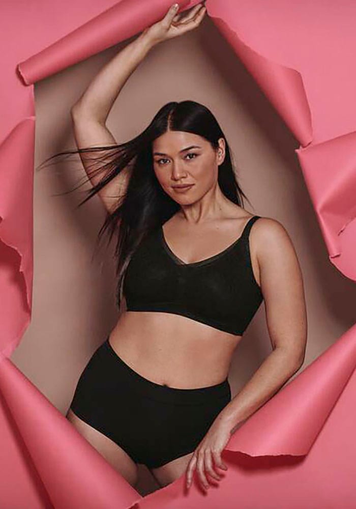 Anita since 1886 Bralette Verstellbare Träger, sportlich leichter Mesh Abschluss im Dekolleté.