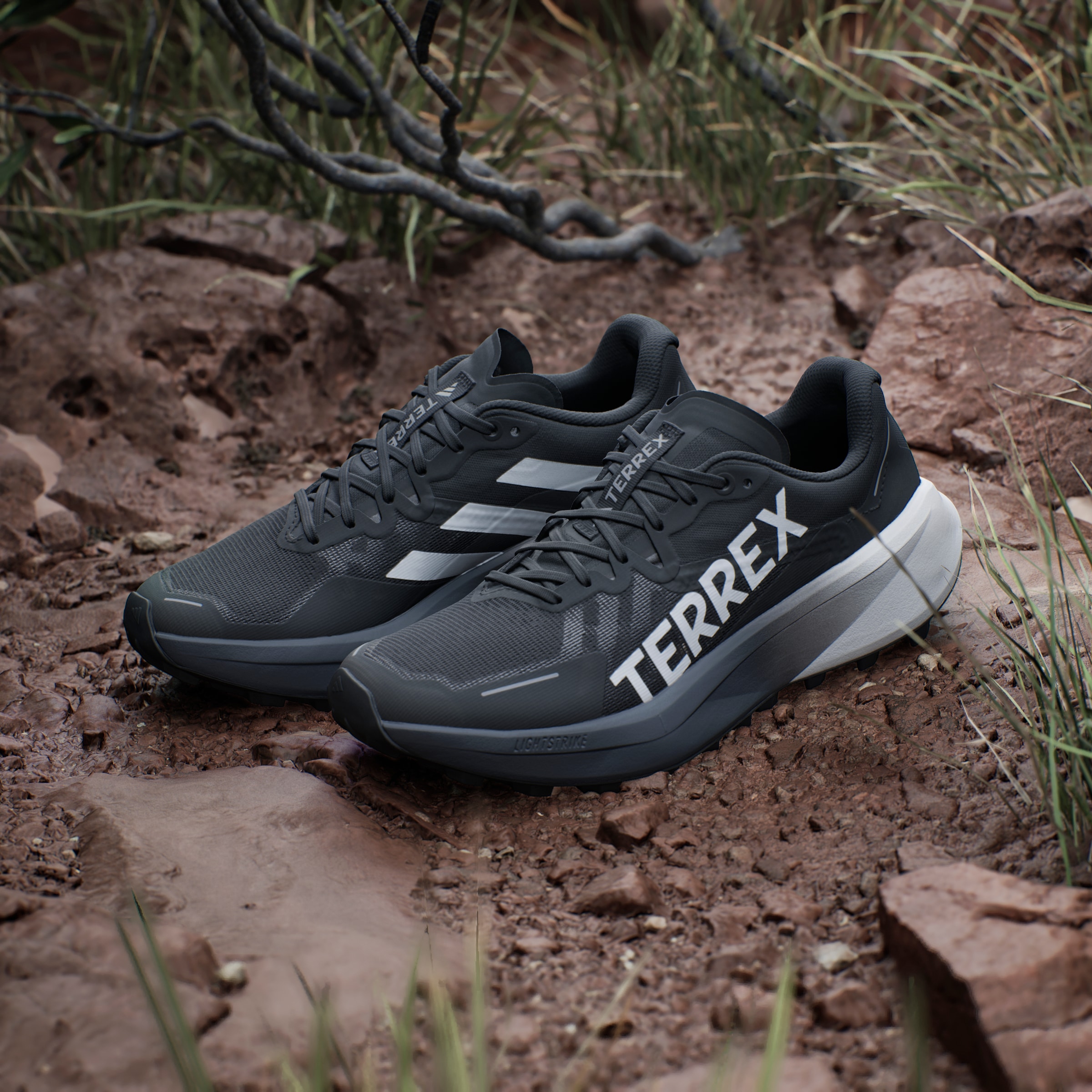 adidas TERREX Trailrunningschuh »TERREX AGRAVIC 3 TRAILRUNNING«