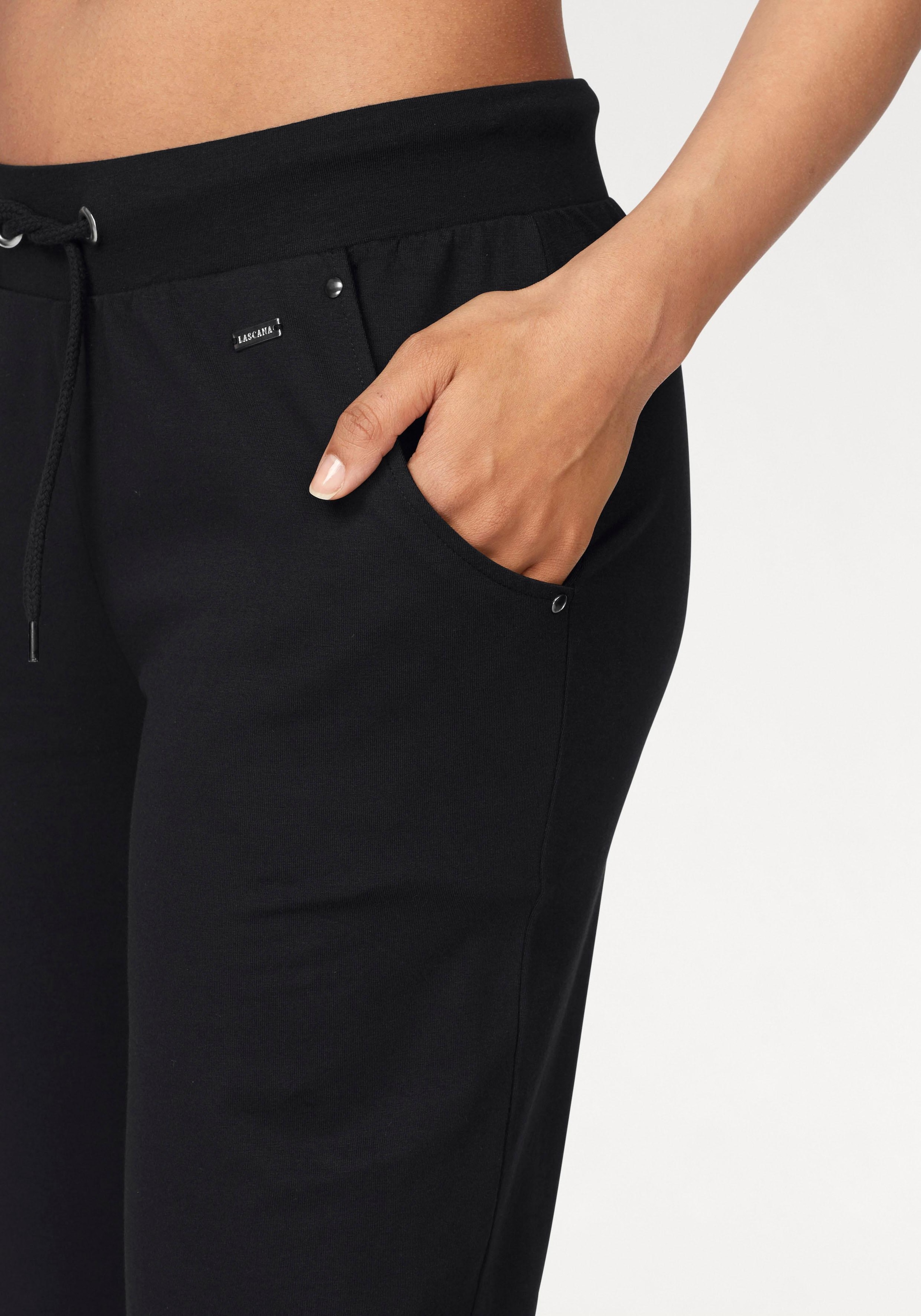LASCANA Relaxhose, mit seitlichen Eingrifftaschen, Loungeanzug