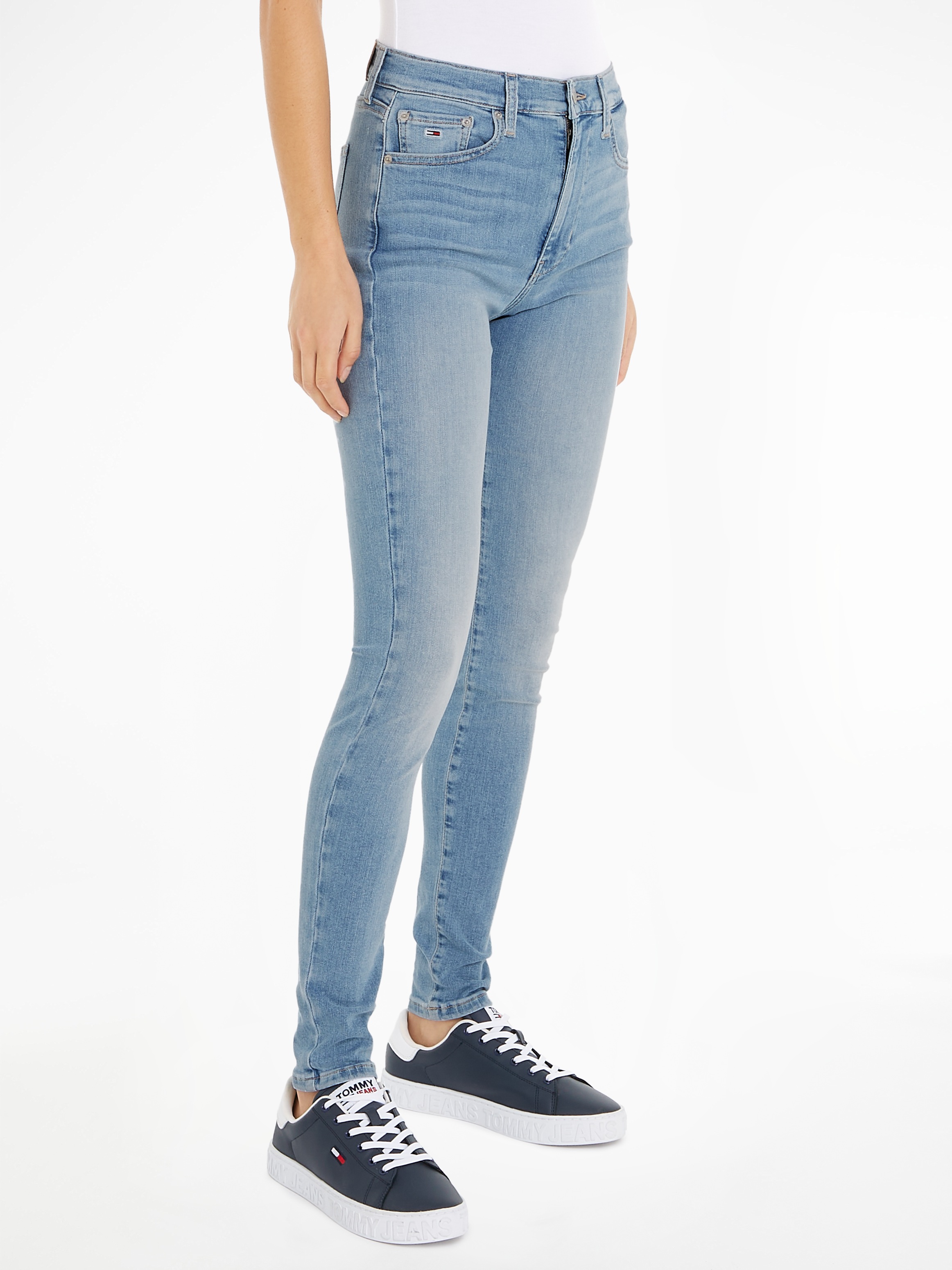 Tommy Jeans Skinny-fit-Jeans »Sylvia High Rise Skinny«, mit Logo-Badge