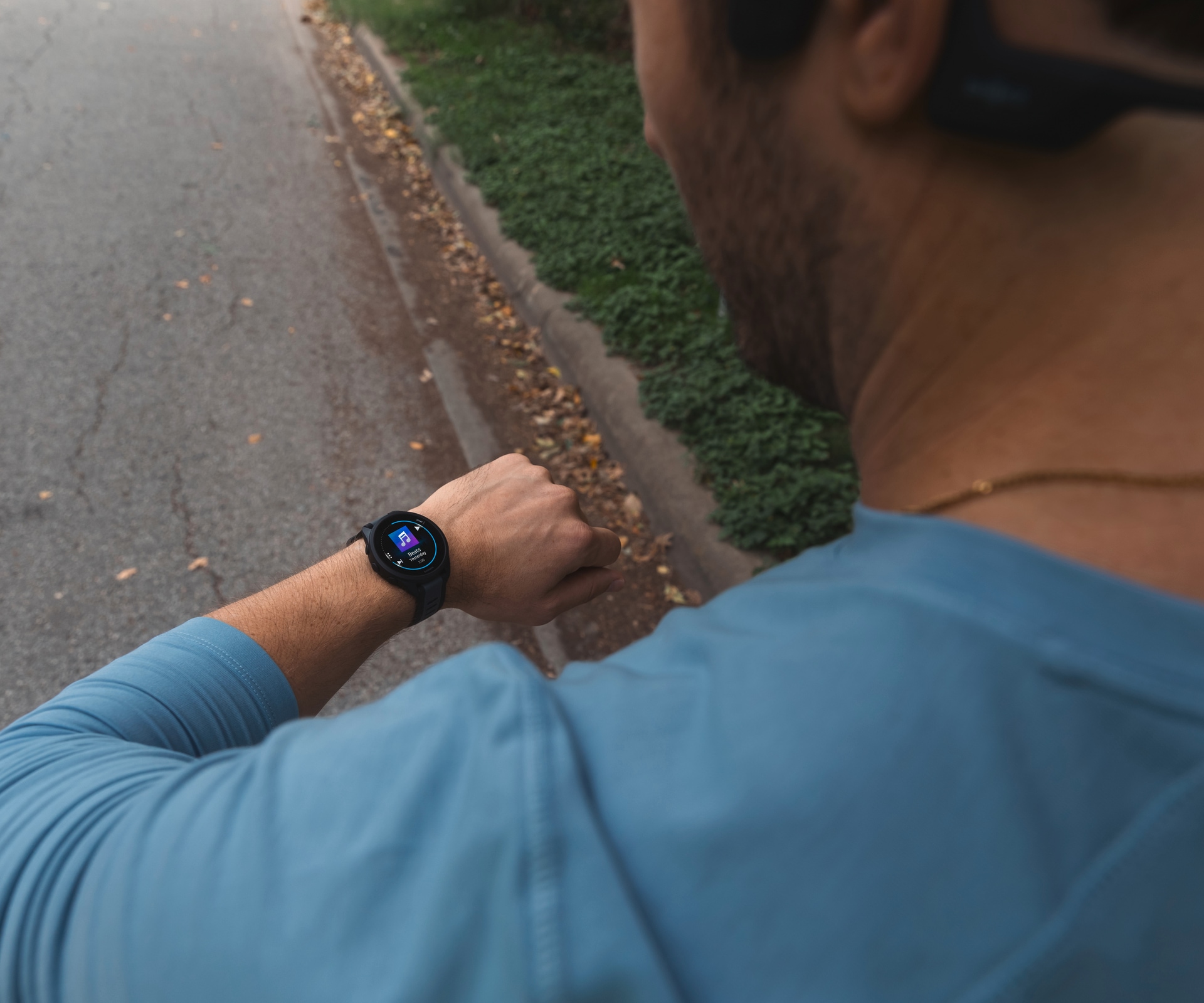 Garmin Smartwatch »Forerunner 165 Music«, (3,04 cm / 1,2 Zoll), 4 GB