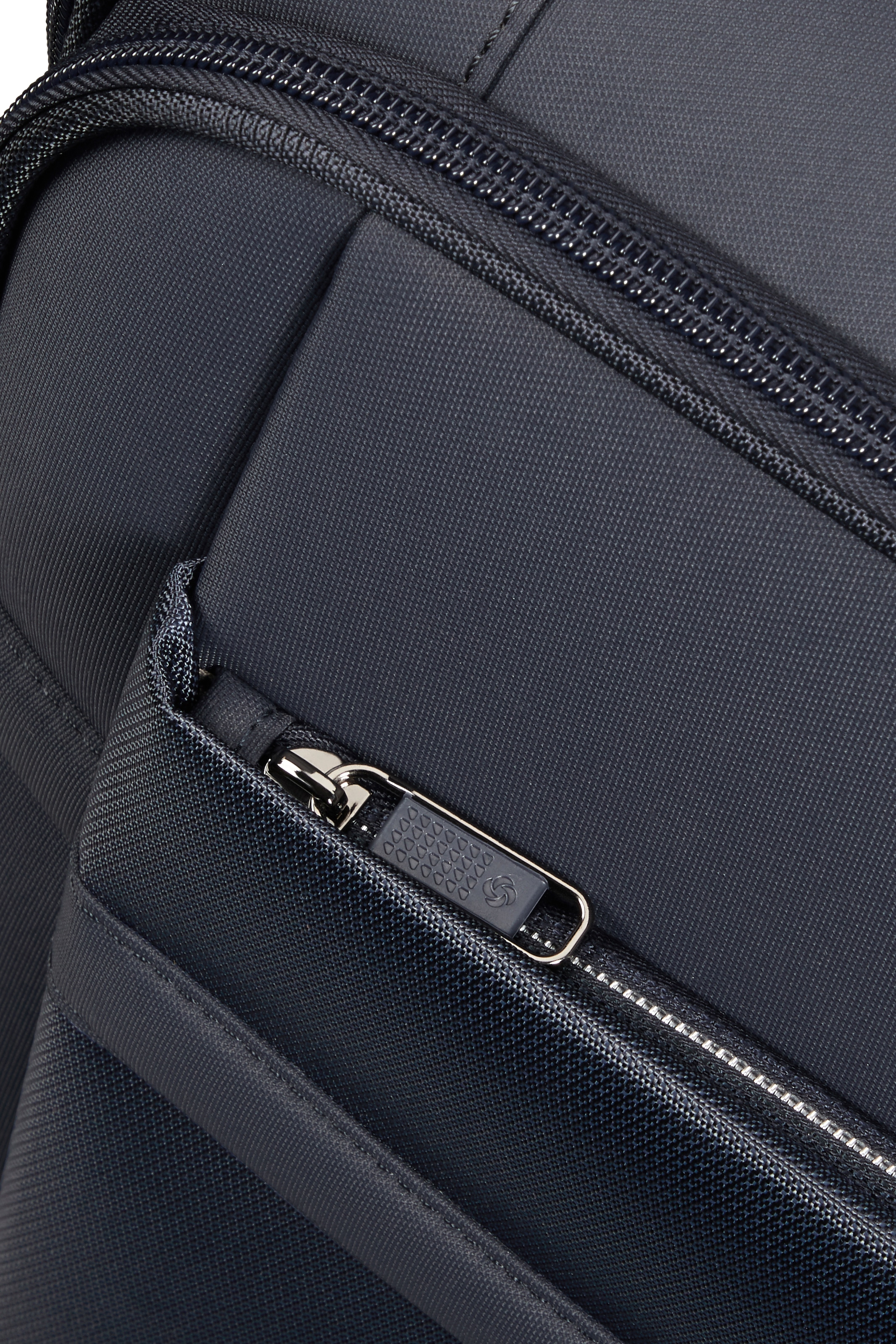 Samsonite Weichgepäck-Trolley »AIREA, verschiedene Größen und Farben«, 4 Rollen, Weichschalen-Koffer Reisekoffer mit Volumenerweiterung bei M/L