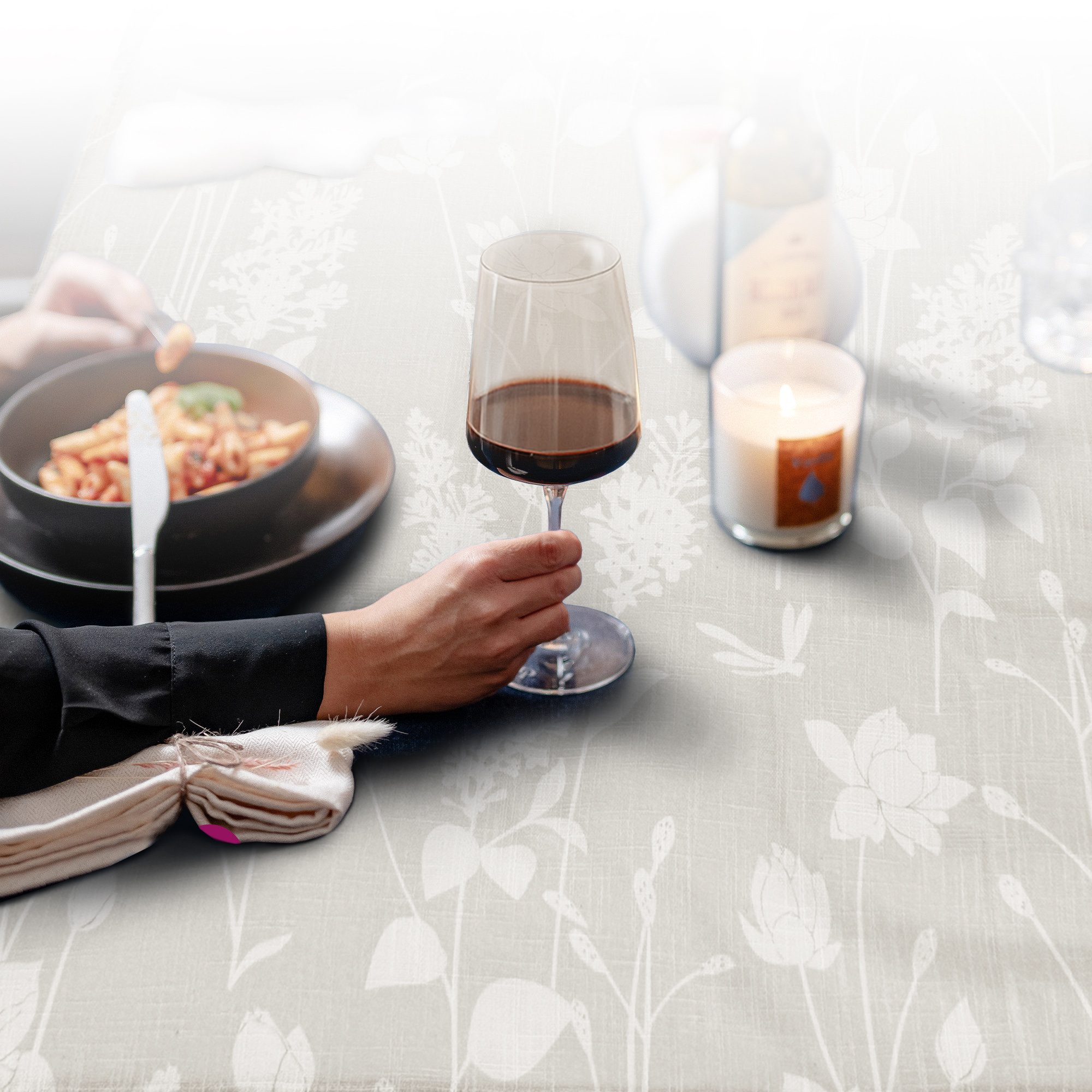 OTTO home Tischdecke »Linnah« pflegeleicht, Esszimmer, Dekoration, uni